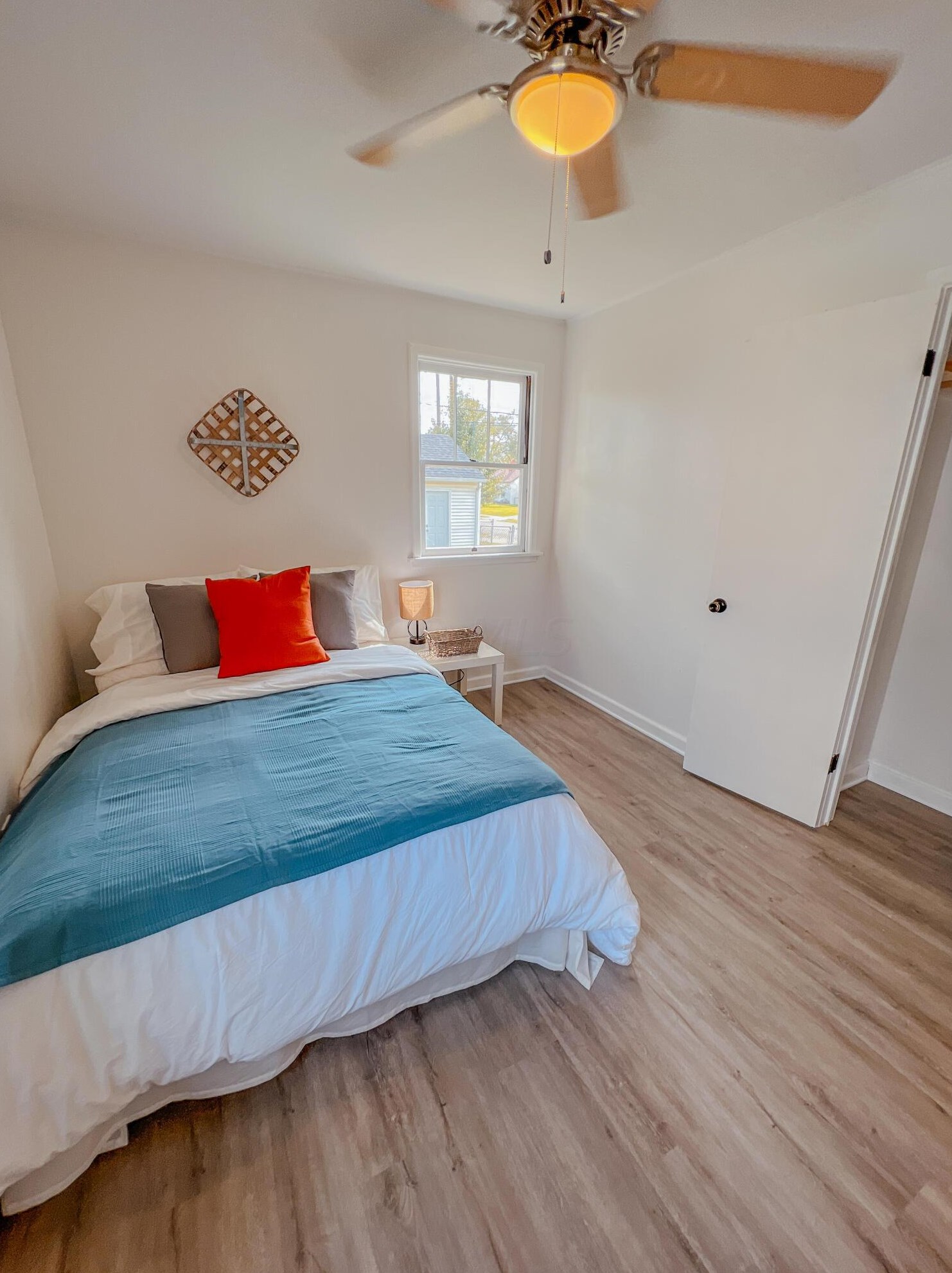 2265 Homewood Ave, Columbus OH 43223-1728 exterior