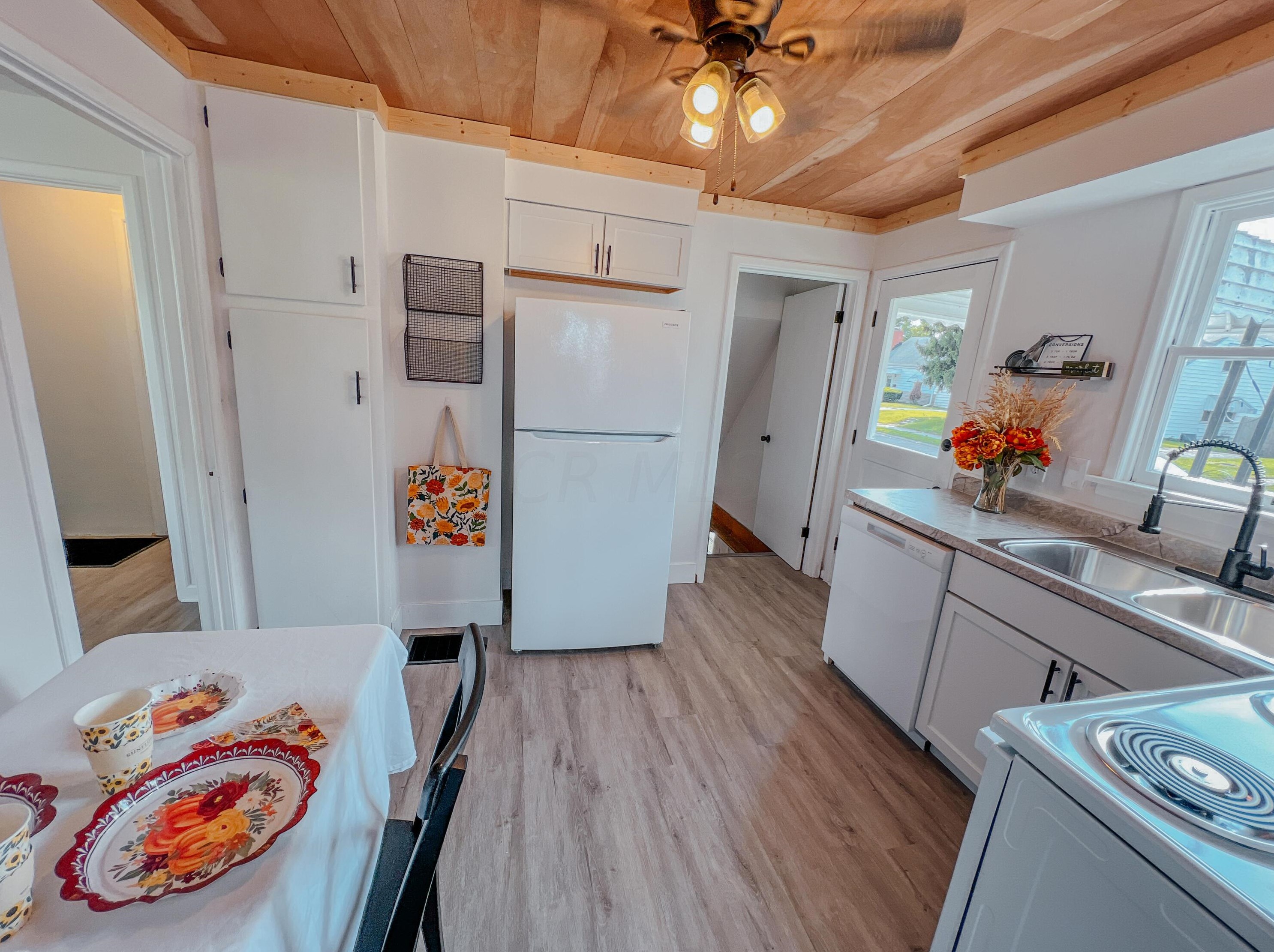2265 Homewood Ave, Columbus, OH 43223-1728