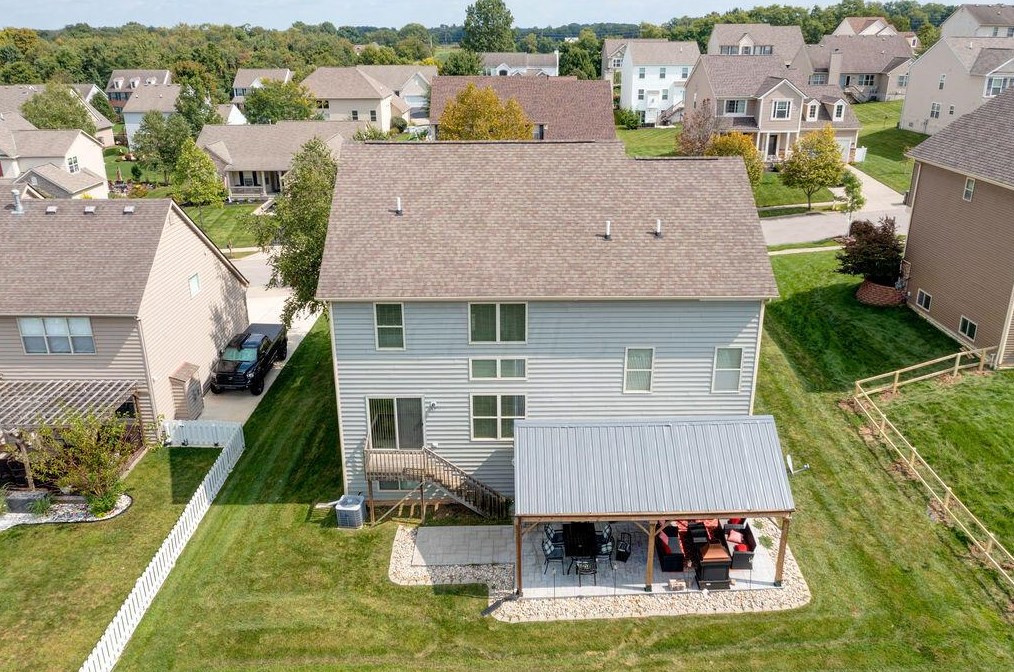 7551 Walnut Dr, Cnl Wnchstr OH 43110-8185 exterior