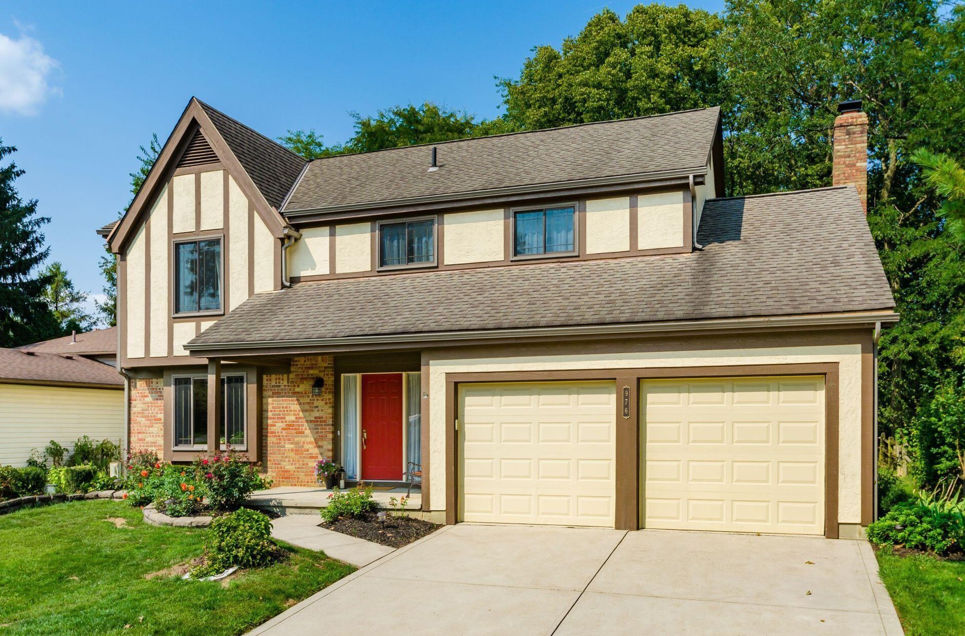 976 Ridenour Rd, Columbus, OH 43230-1686