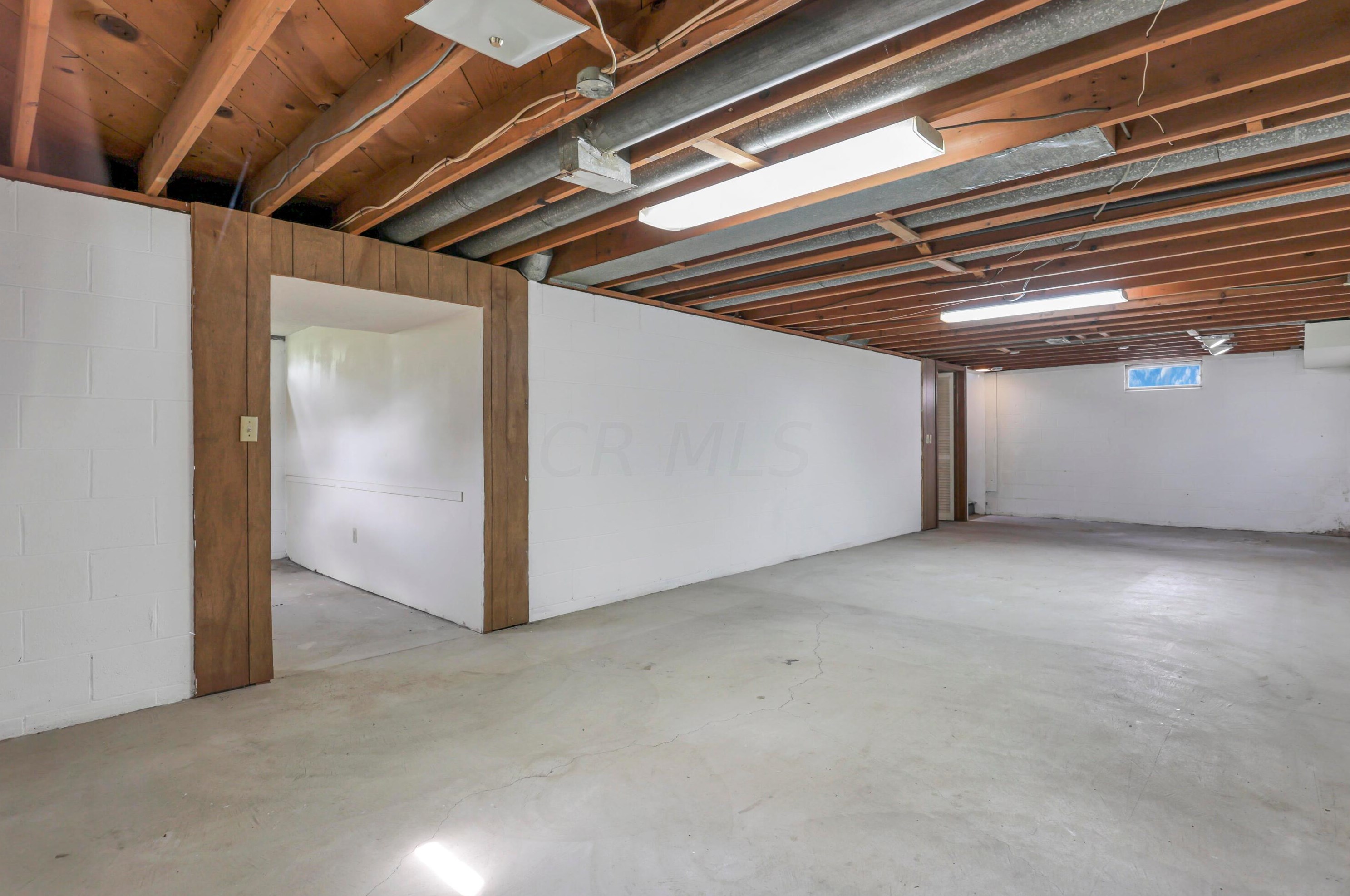 133 Rita Ct, Columbus OH 43213-1719 exterior