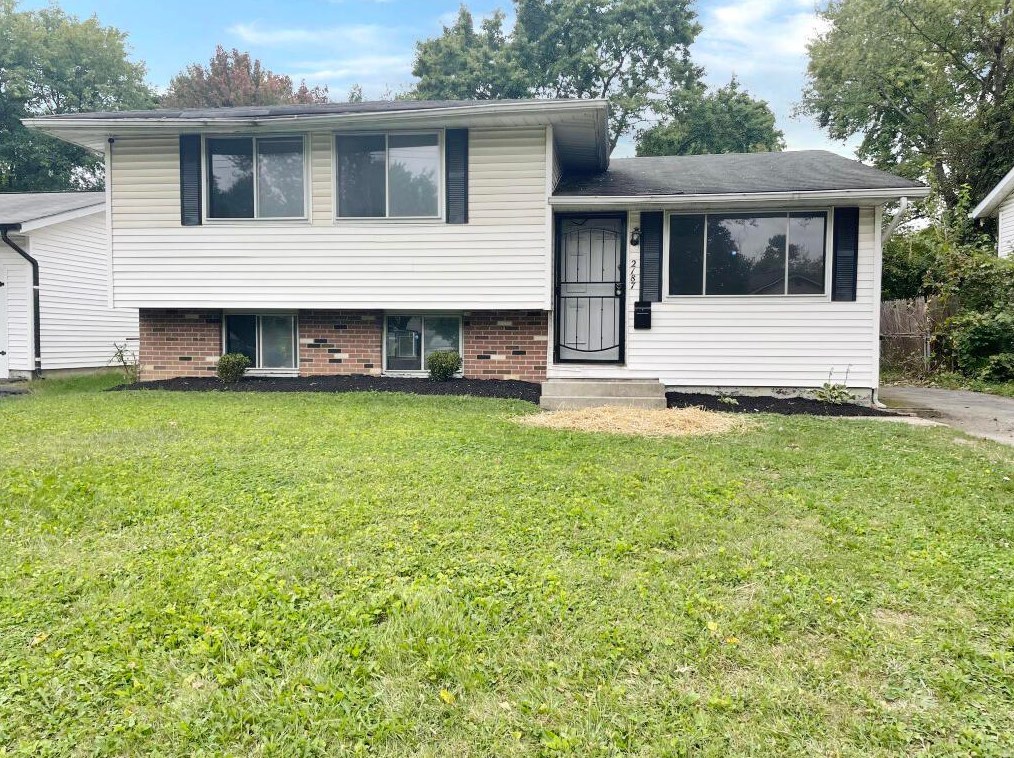 2187 New Village Rd, Columbus, OH 43232-4044