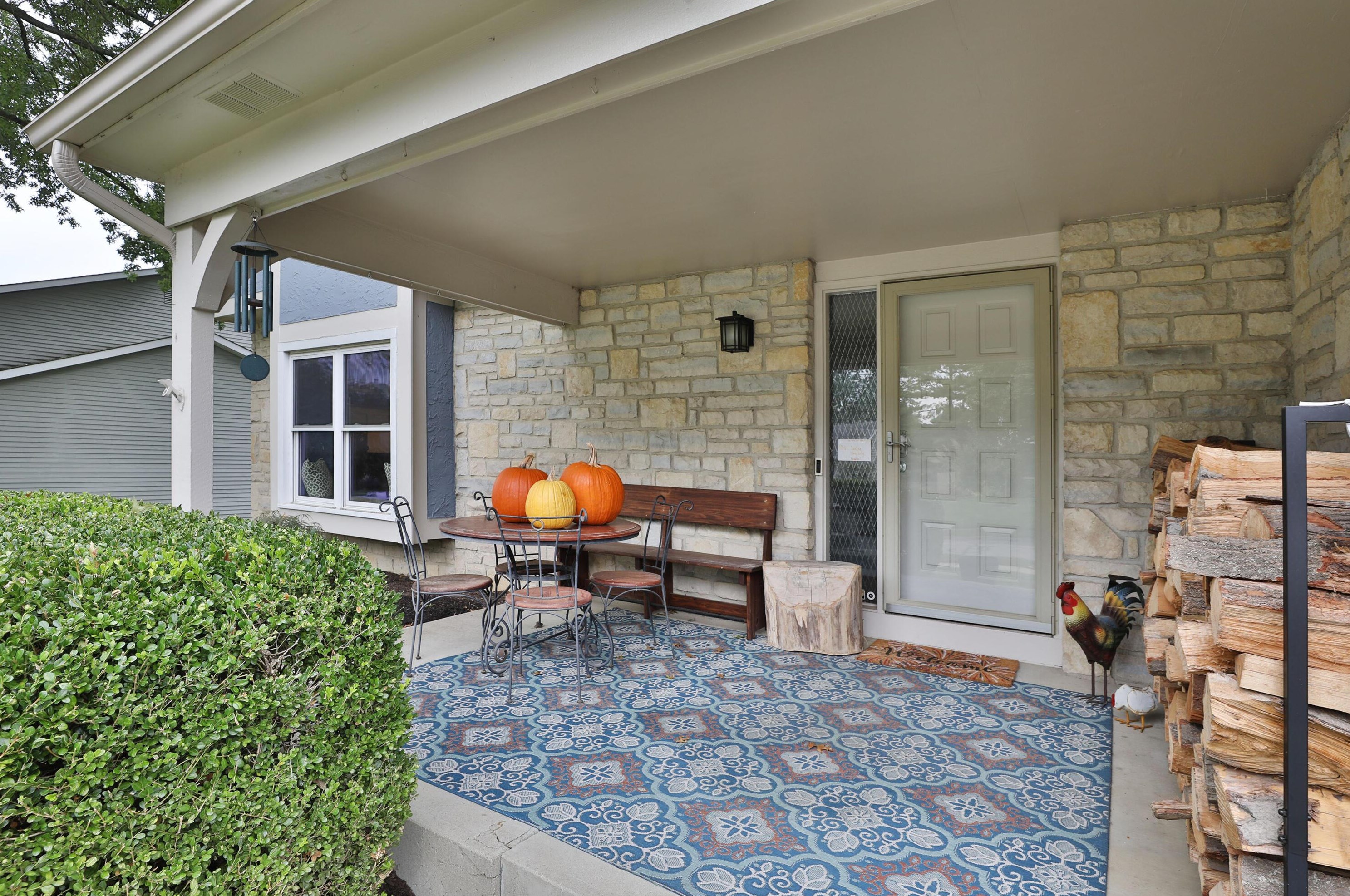 1056 Melinda Dr, Westerville, OH 43081-1953