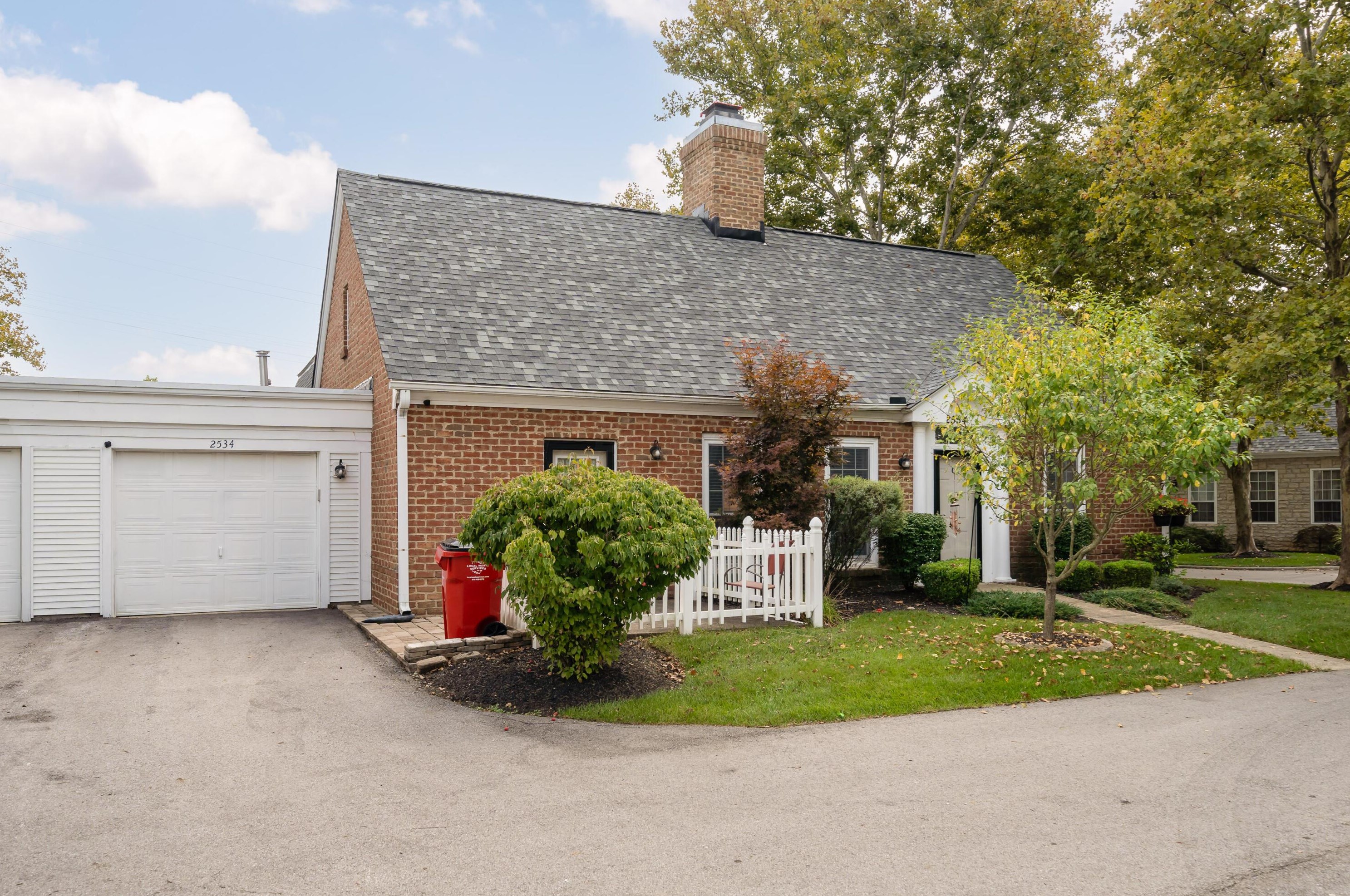 2534 Swan Dr, Darbydale, OH 43123
