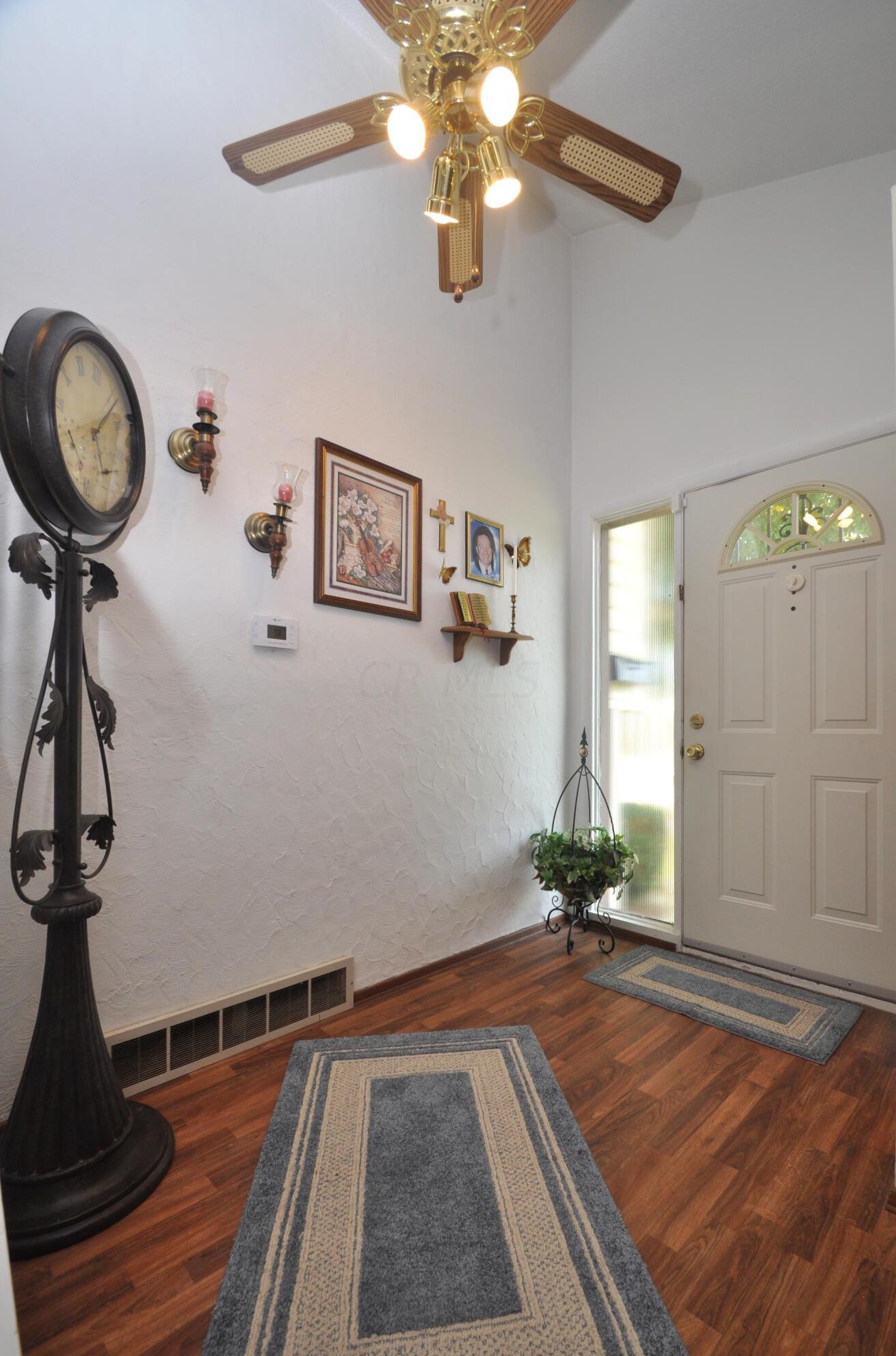 4936 Labelle Dr, Columbus, OH 43232-4537