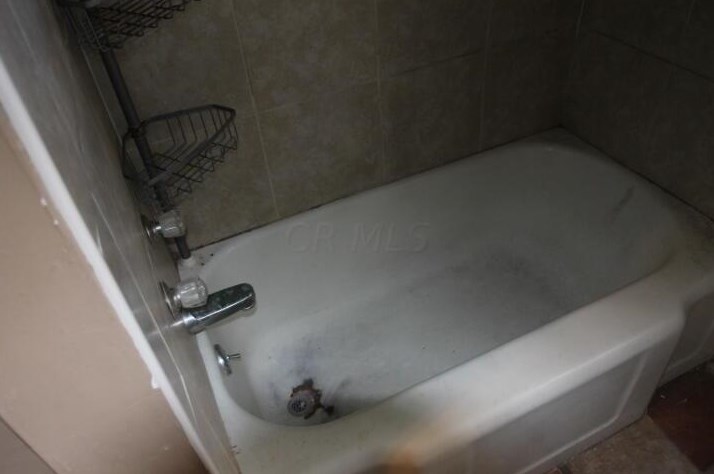 664 Rhoads Ave, Columbus OH  43205-2530 exterior