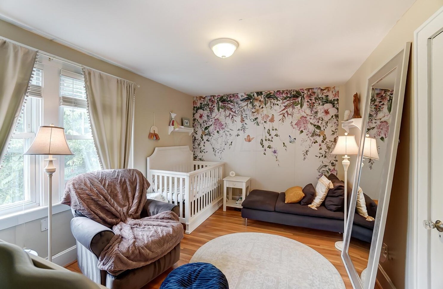 54 Gdn Rd, Columbus OH 43214-2236 exterior