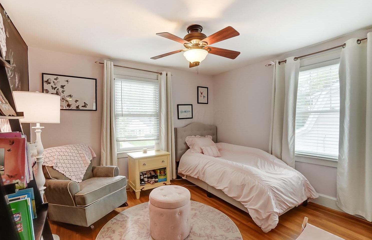 54 Gdn Rd, Columbus OH 43214-2236 exterior