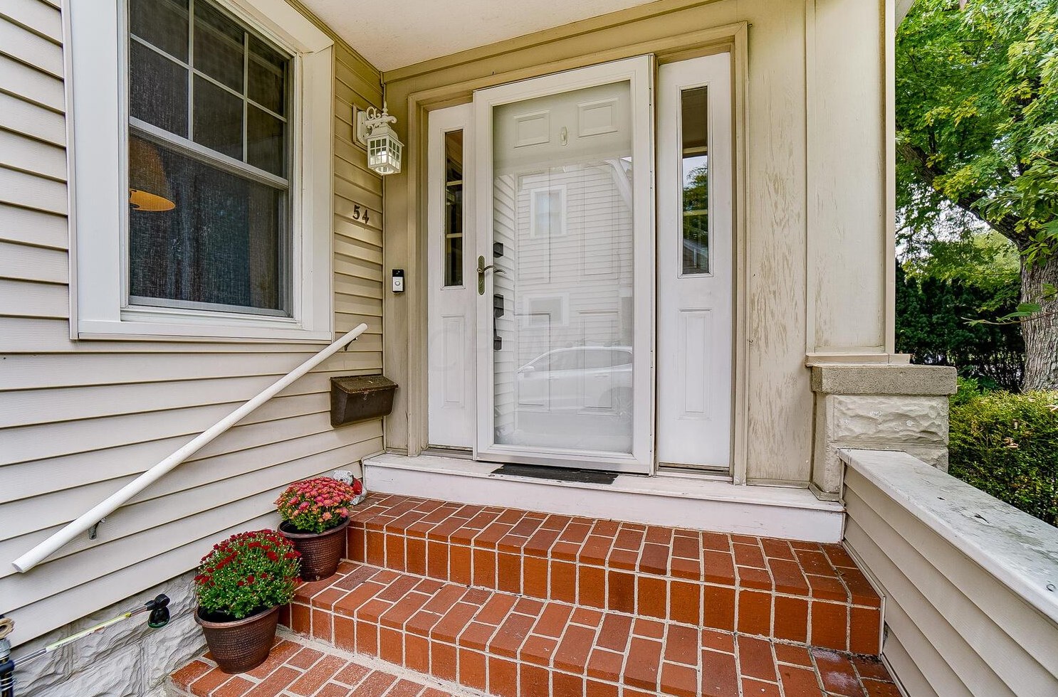 54 Garden Rd, Columbus, OH 43214-2132