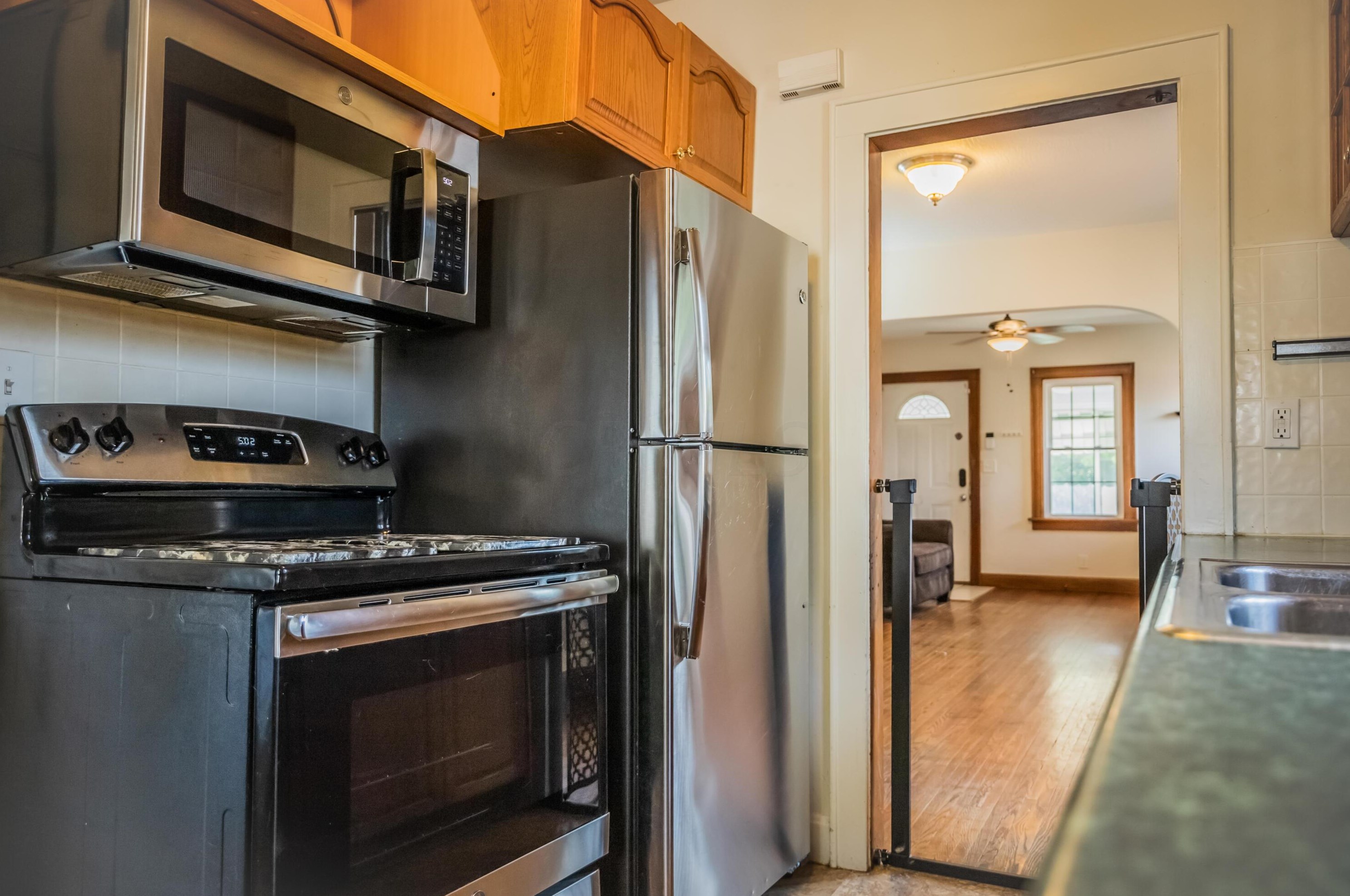 680 Racine Ave, Columbus OH 43204-2963 exterior