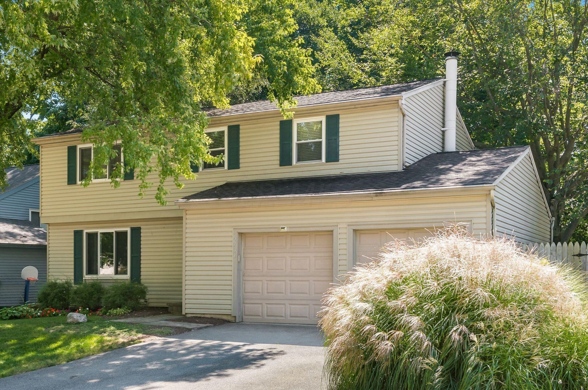 2731 Sawmill Forest Ave, Dublin, OH 43016-8216