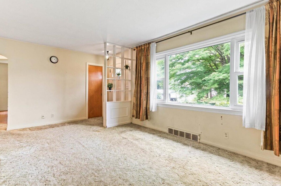 2910 Boving Rd, Lancaster OH 43130-4558 exterior