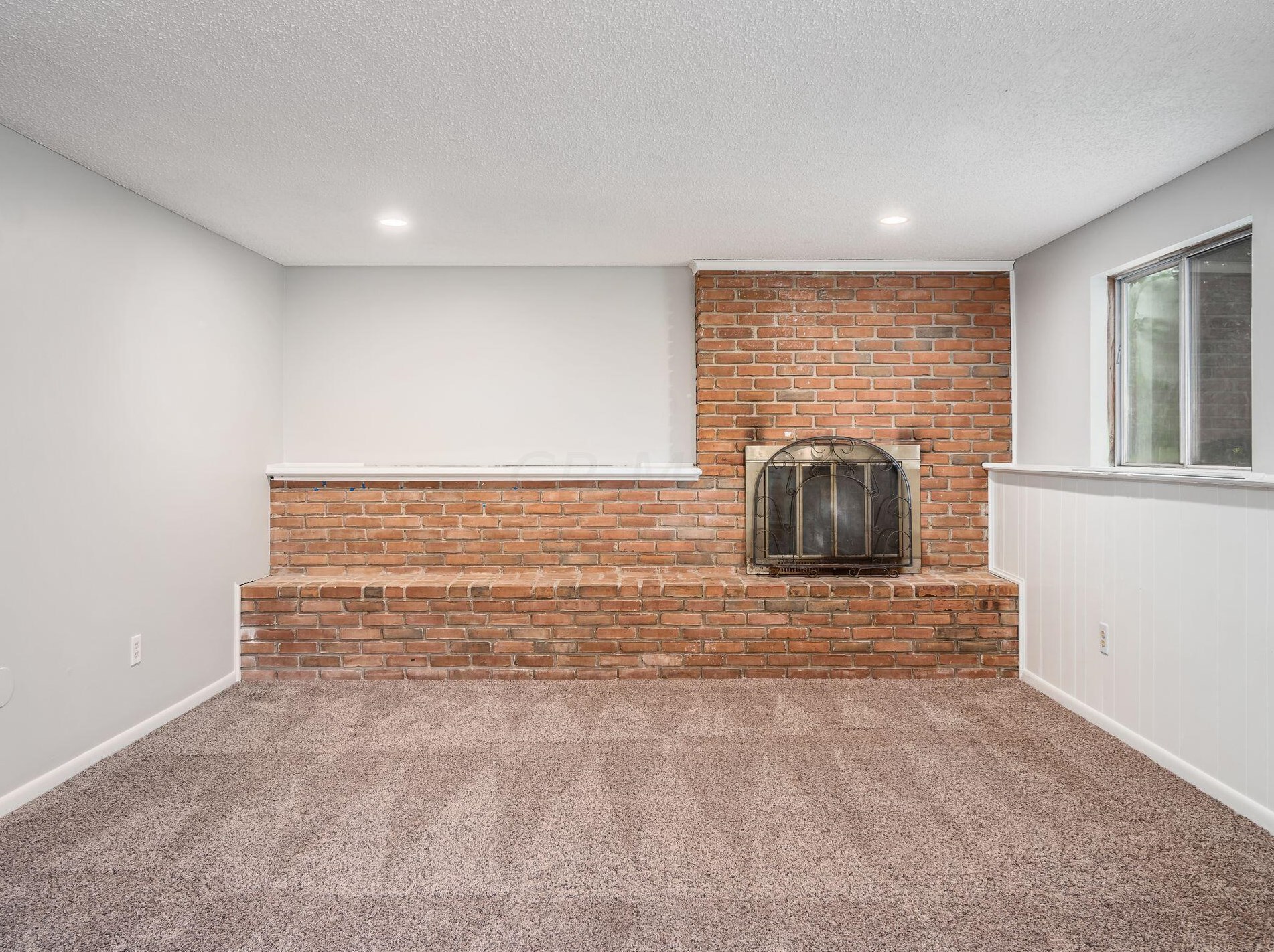 710 Caroway Blvd, Columbus OH 43230-3256 exterior