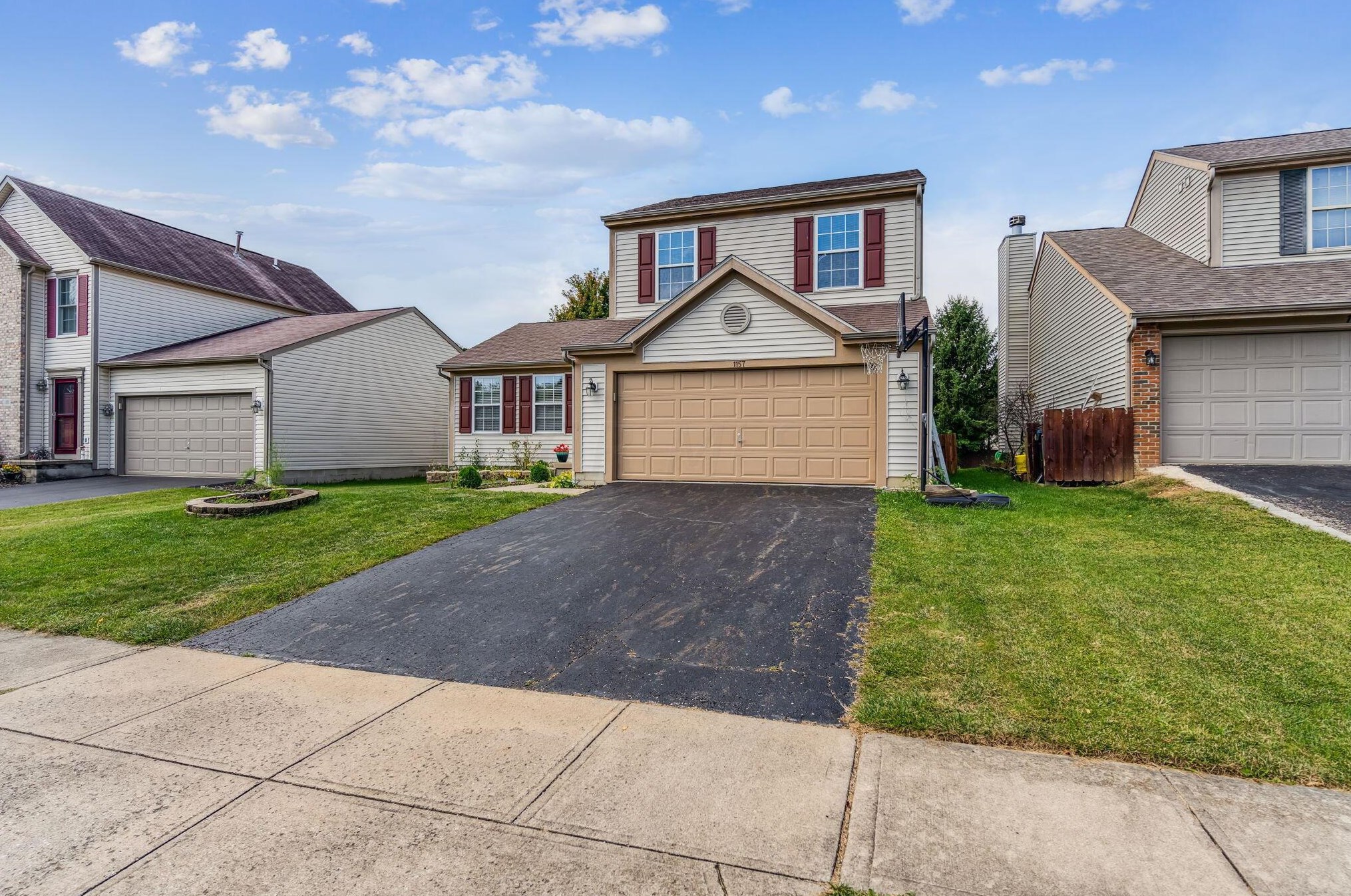 1157 Moneca St, Blacklick, OH 43004