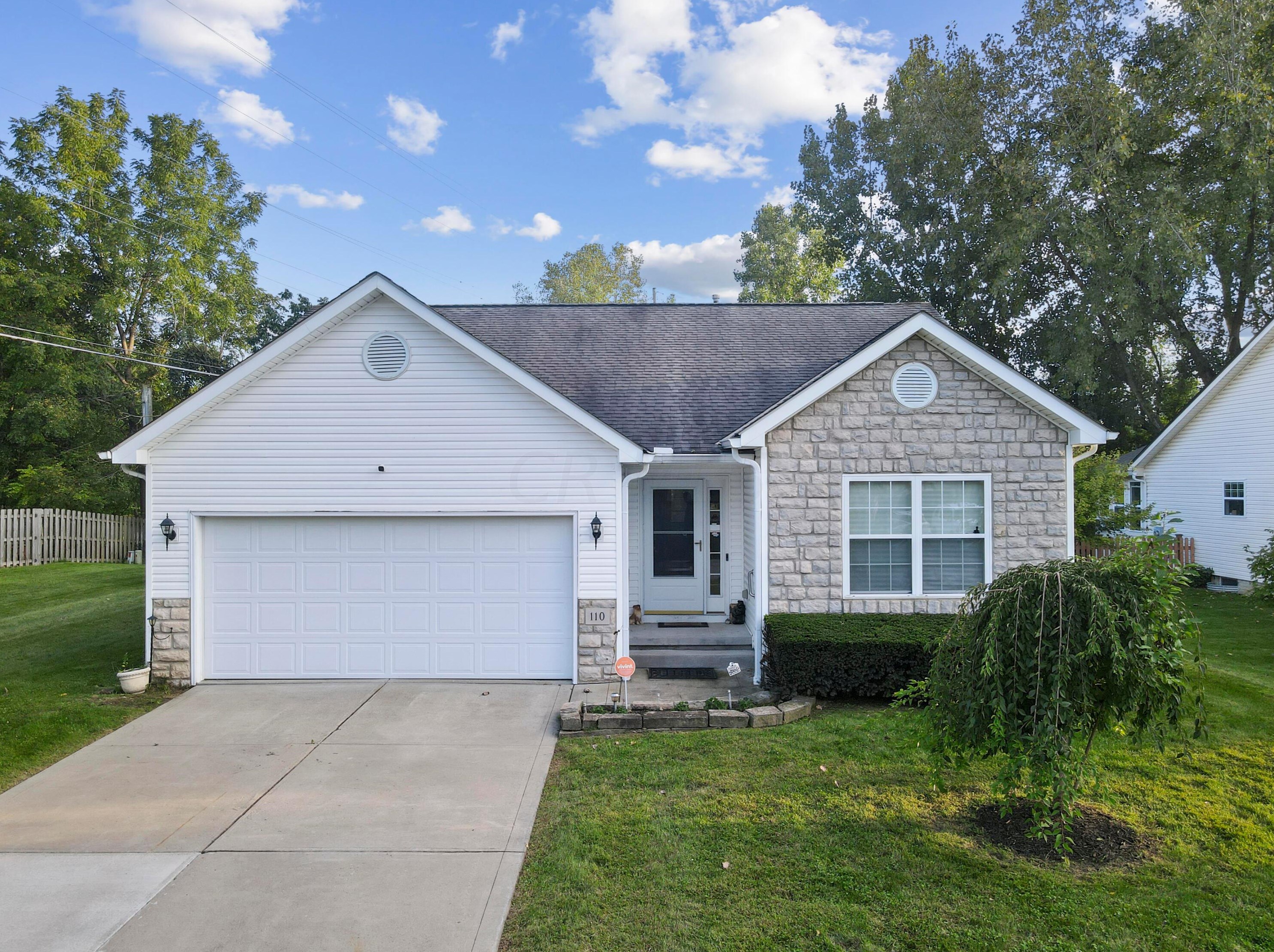 110 Pfeifer Dr, Cnl Wnchstr, OH 43110-2041