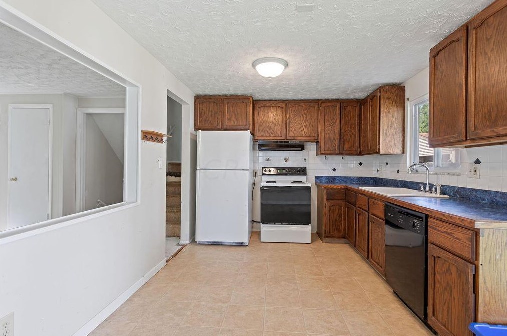 5004 Bentler Dr, Columbus, OH 43232-6250