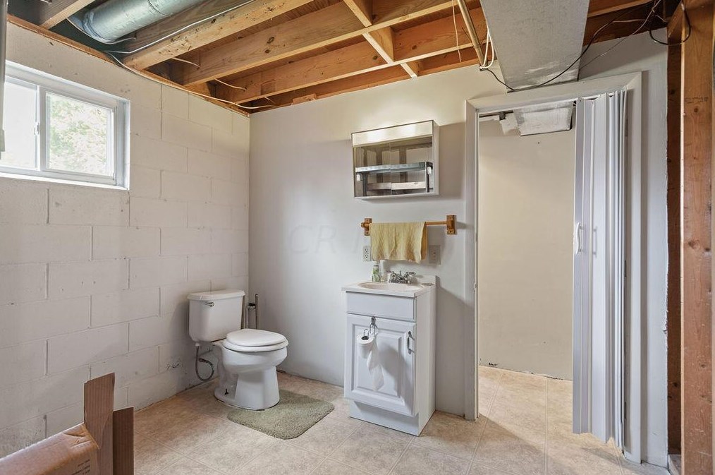 5004 Bentler Dr, Columbus OH 43232-6250 exterior