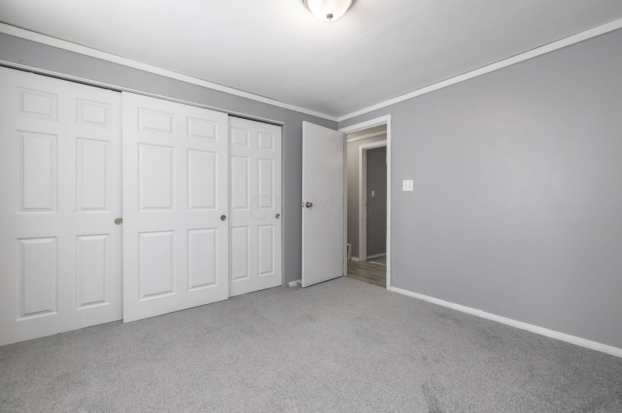 1670 Holw Run Dr, Columbus OH 43223-3413 exterior