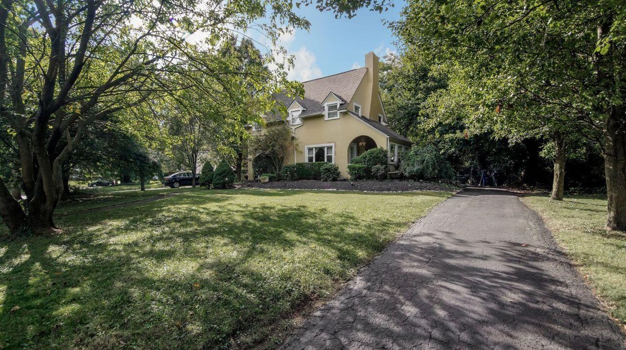 295 Nelson Rd, Columbus OH 43205-3301 exterior