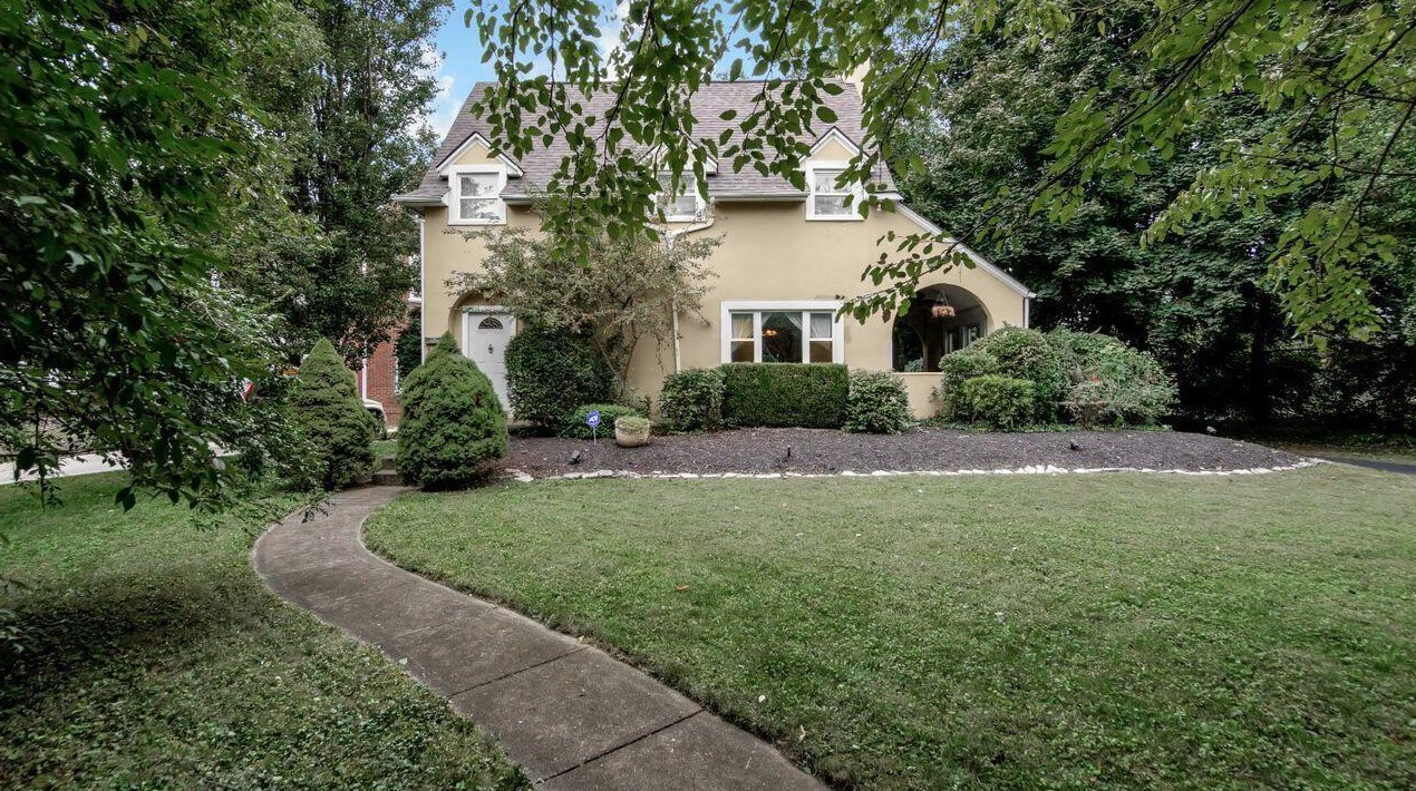 295 Nelson Rd, Columbus, OH 43205-3301