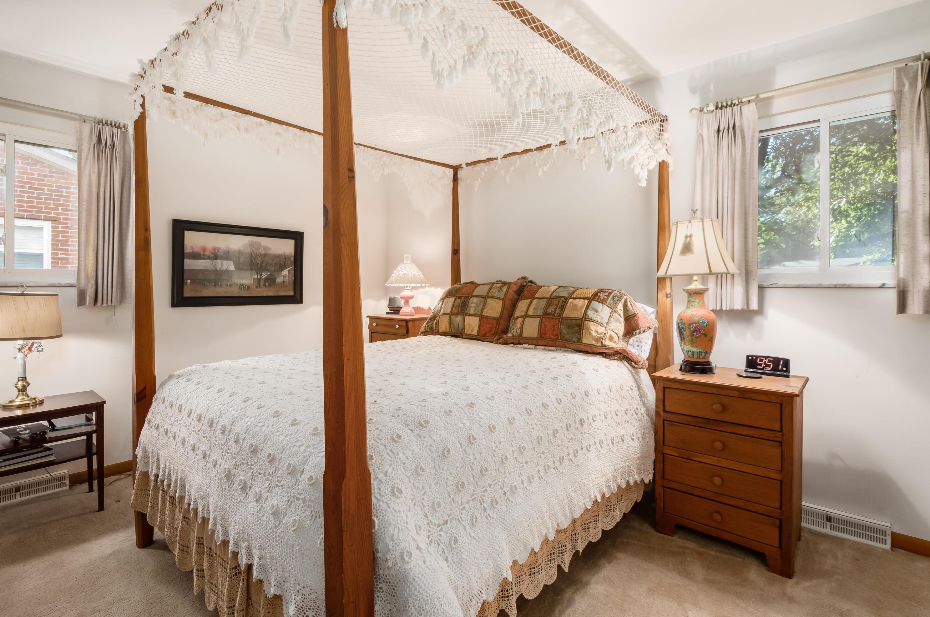 915 Greenridge Rd, Columbus OH 43235-3417 exterior