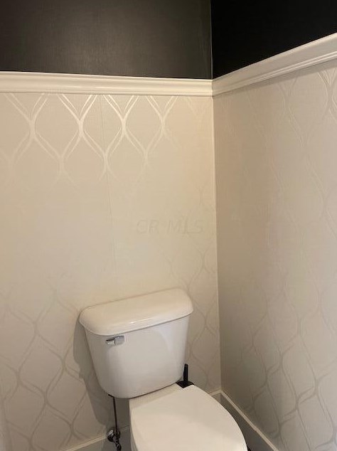 241 Gdn Rd, Columbus OH 43224-1010 exterior