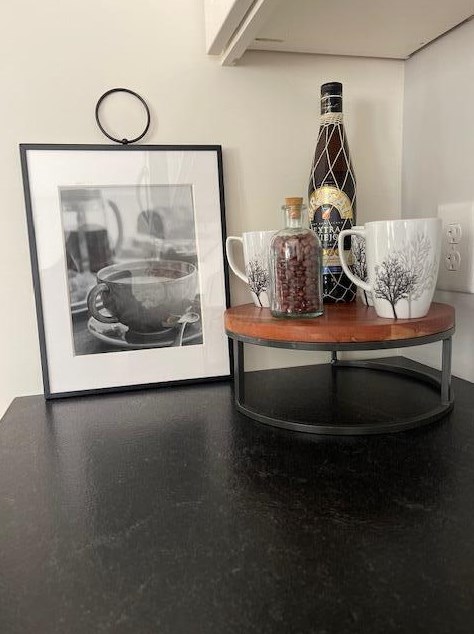 241 Gdn Rd, Columbus OH 43224-1010 exterior