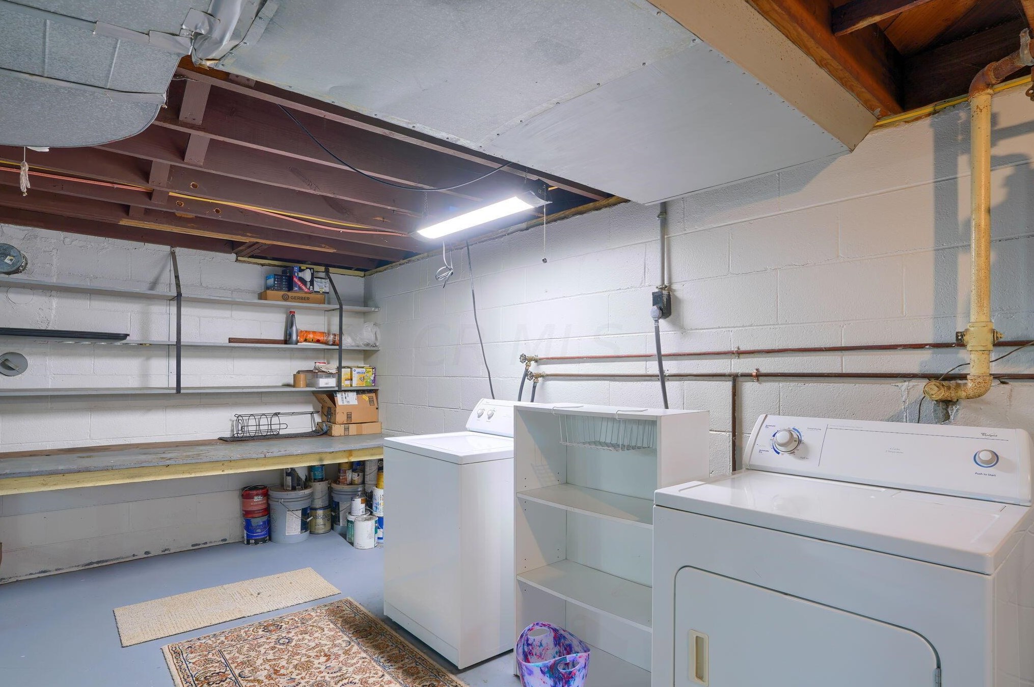 241 Gdn Rd, Columbus OH 43224-1010 exterior