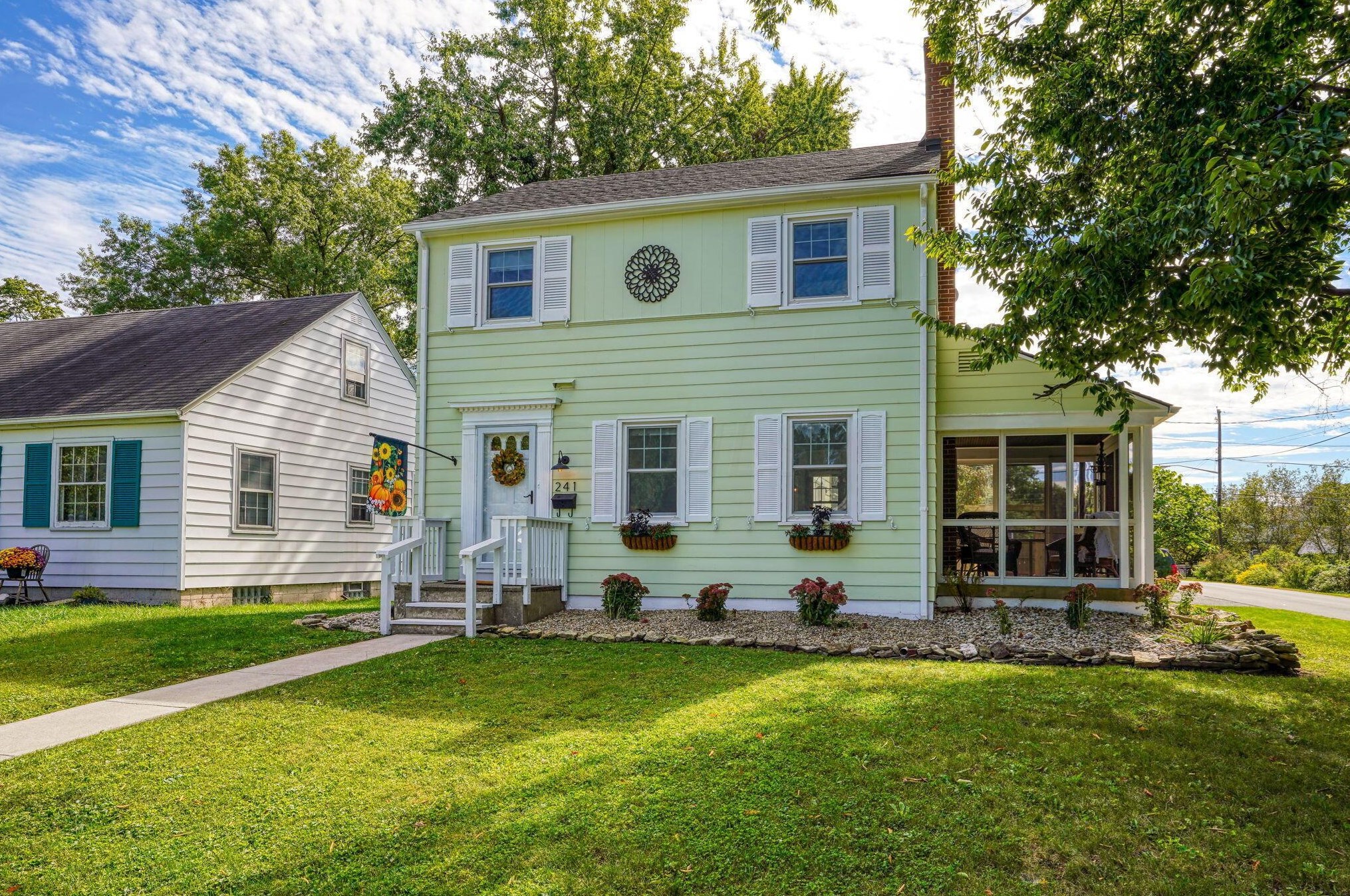 241 Garden Rd, Columbus, OH 43214-2161