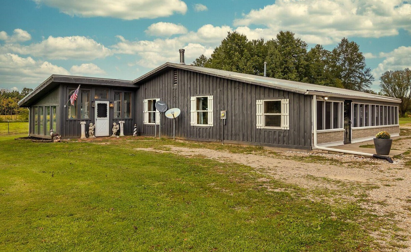40 Jerusalem Rd, Hide Away Hills, OH 43107-9750