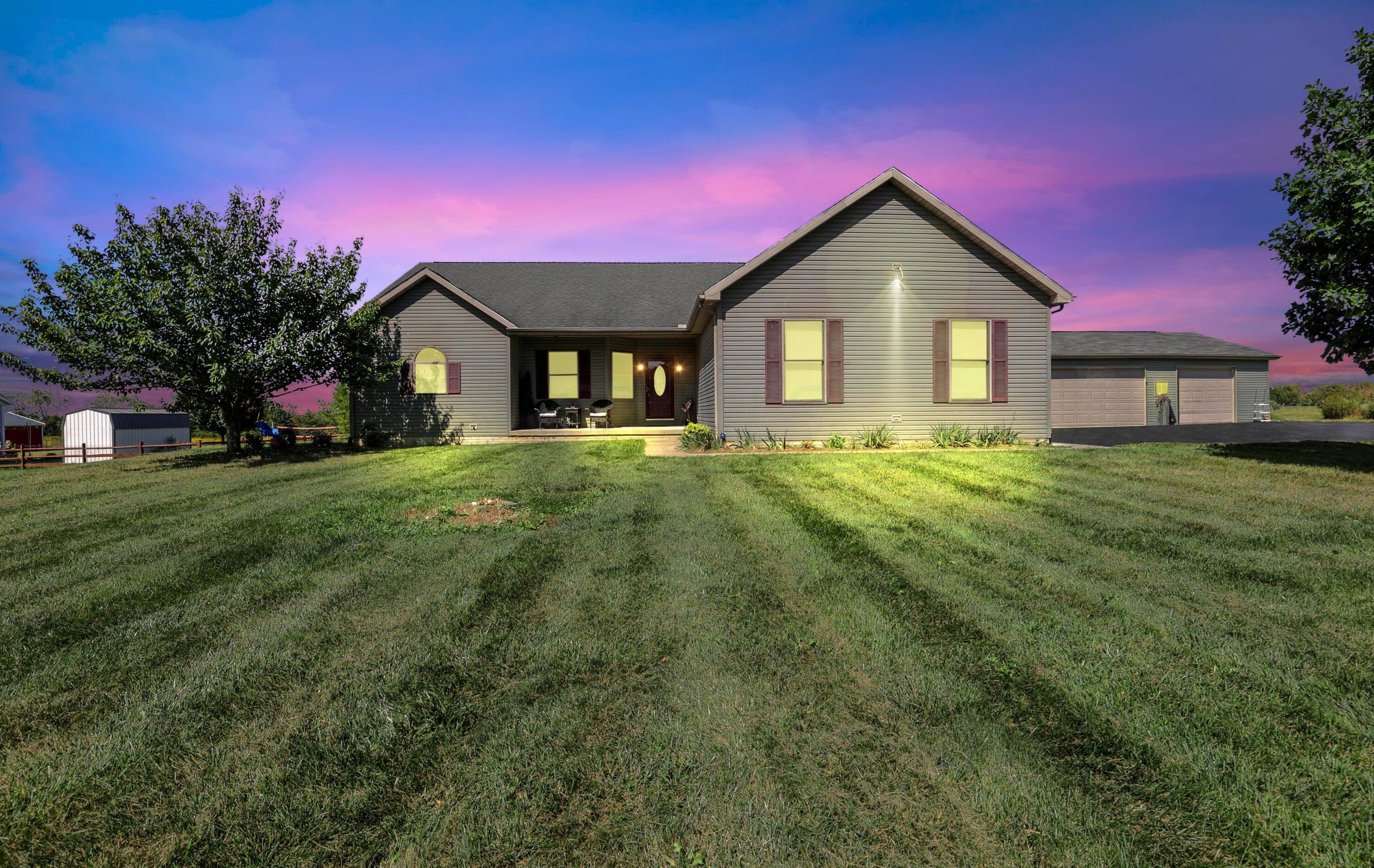 7592 Stoutsville Pike, Circleville, OH 43113-9062