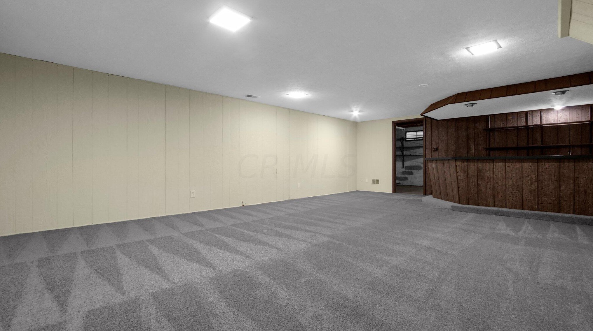 5611 Chowning Way, Columbus OH 43213-1479 exterior