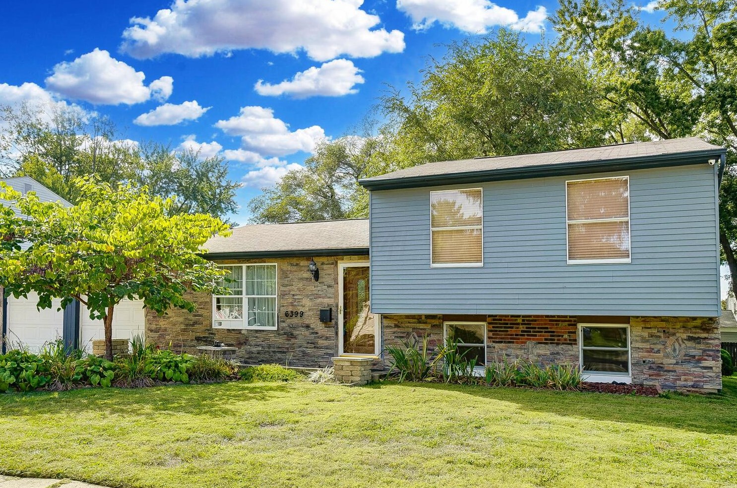 6399 Skywae Dr, Columbus, OH 43229-2065