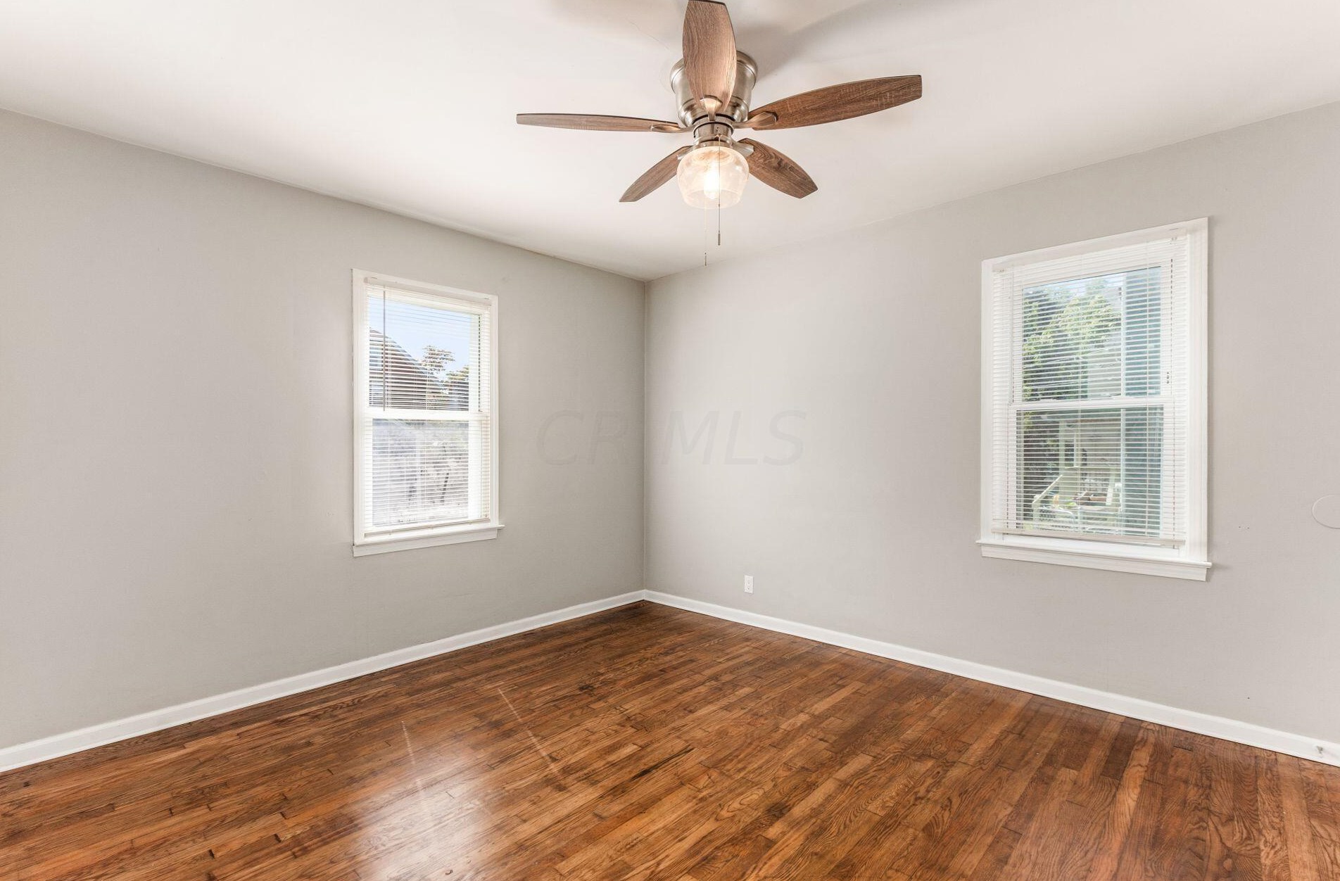 1519 Hudson St, Columbus OH 43202-2612 exterior