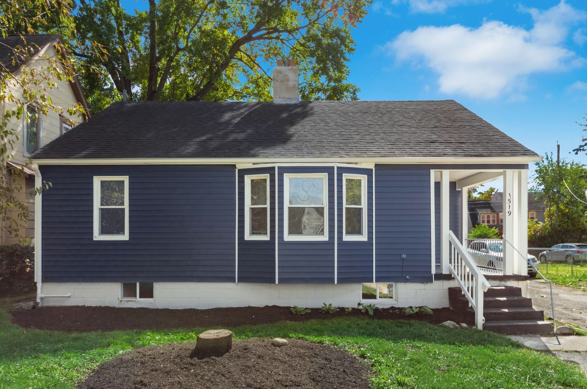1519 Hudson St, Columbus, OH 43211-1541
