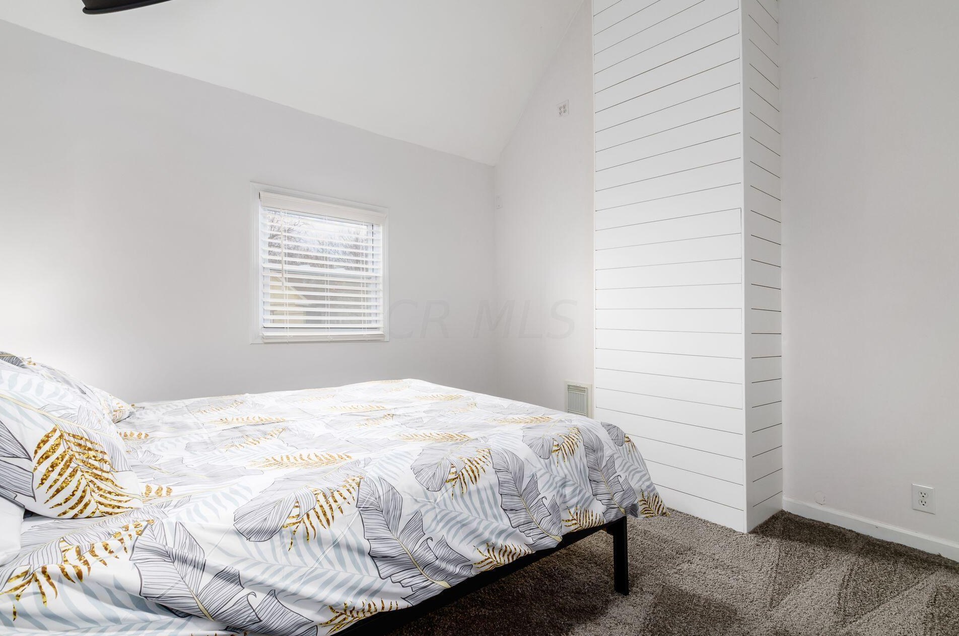 493 2nd Ave, Columbus OH  43201-3655 exterior