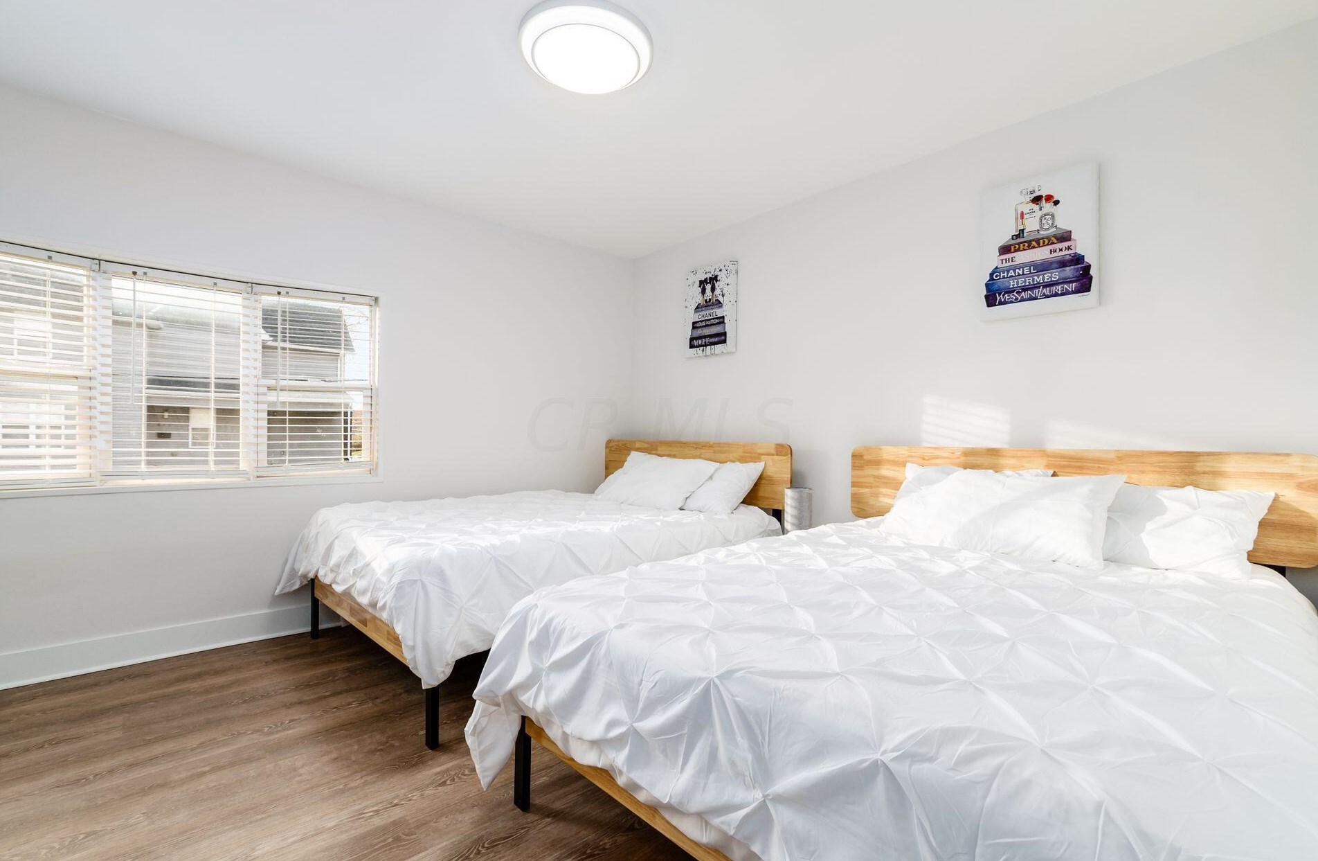 493 2nd Ave, Columbus OH  43201-3655 exterior