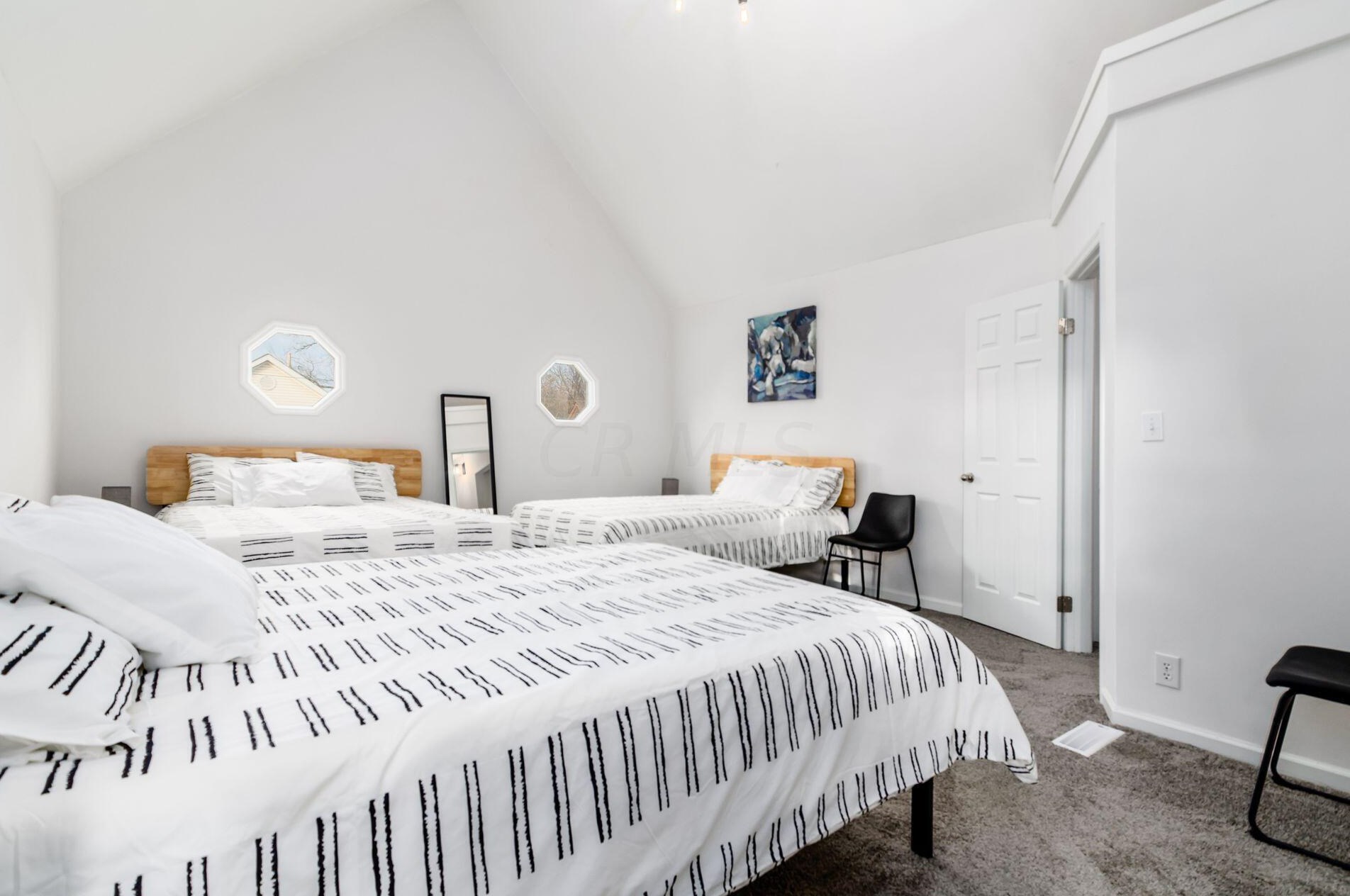 493 2nd Ave, Columbus OH  43201-3655 exterior