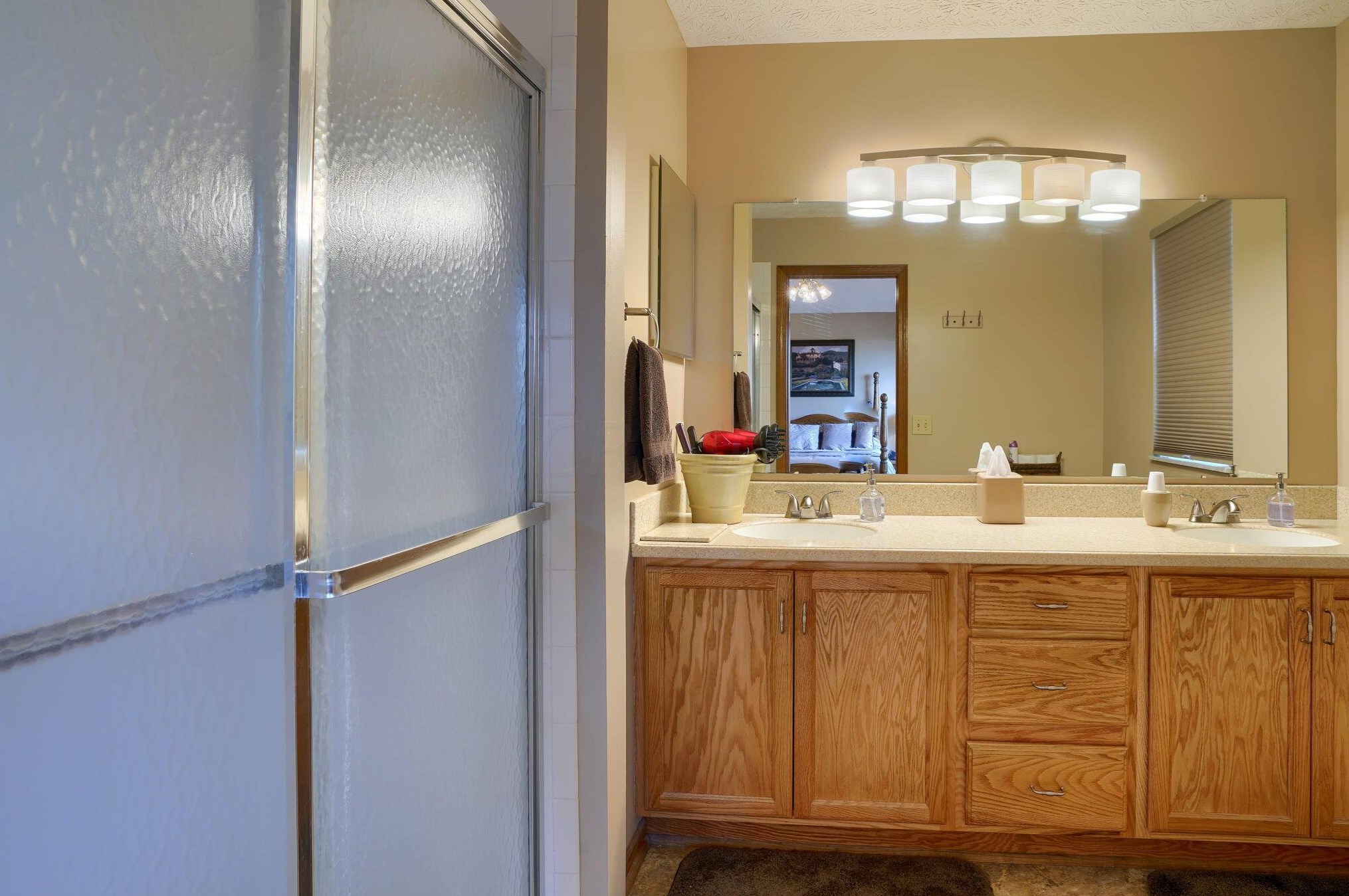 6437 Foxhill Dr, Cnl Wnchstr OH  43110-8767 exterior