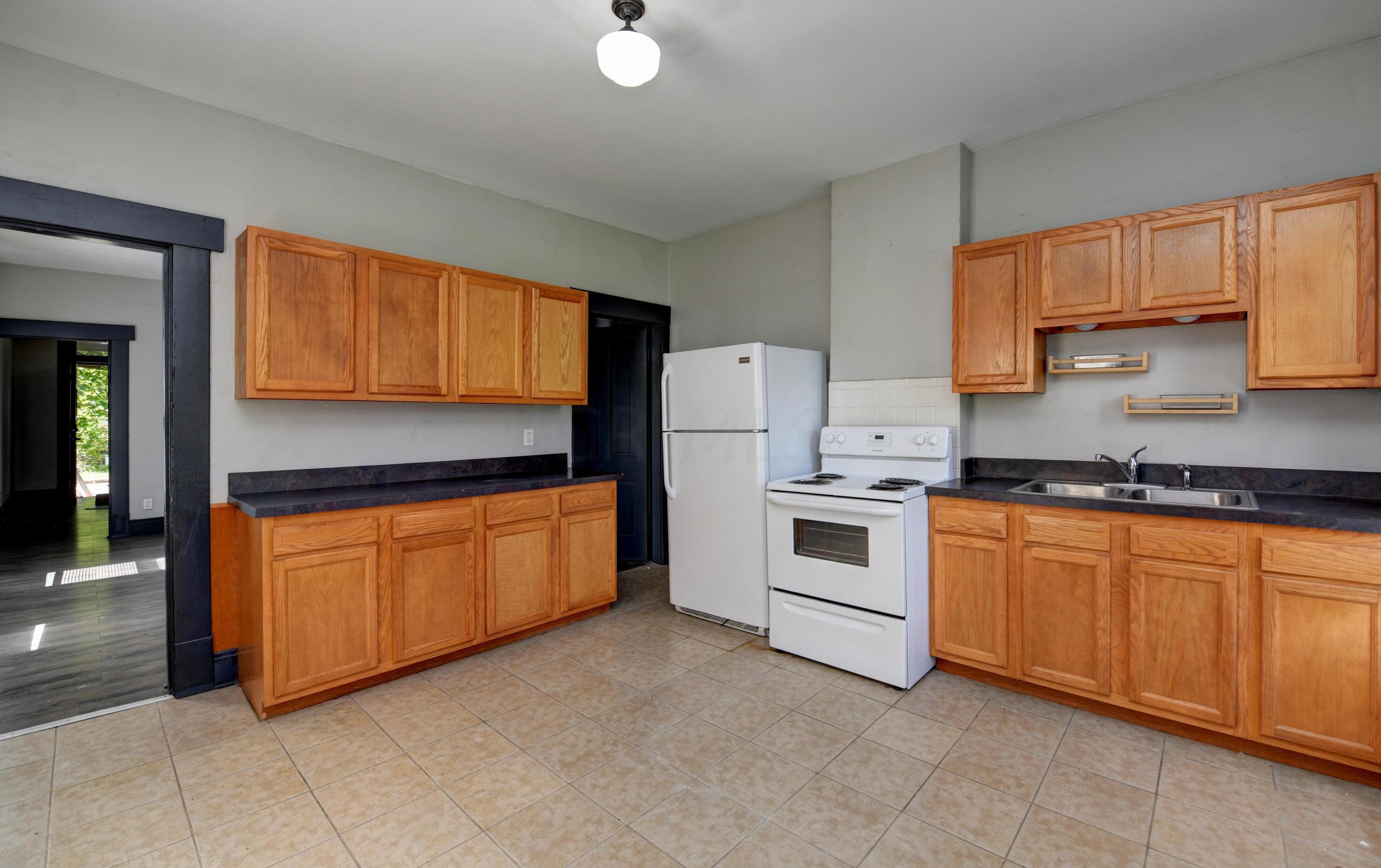 1174 Wager St, Columbus OH 43206-1448 exterior