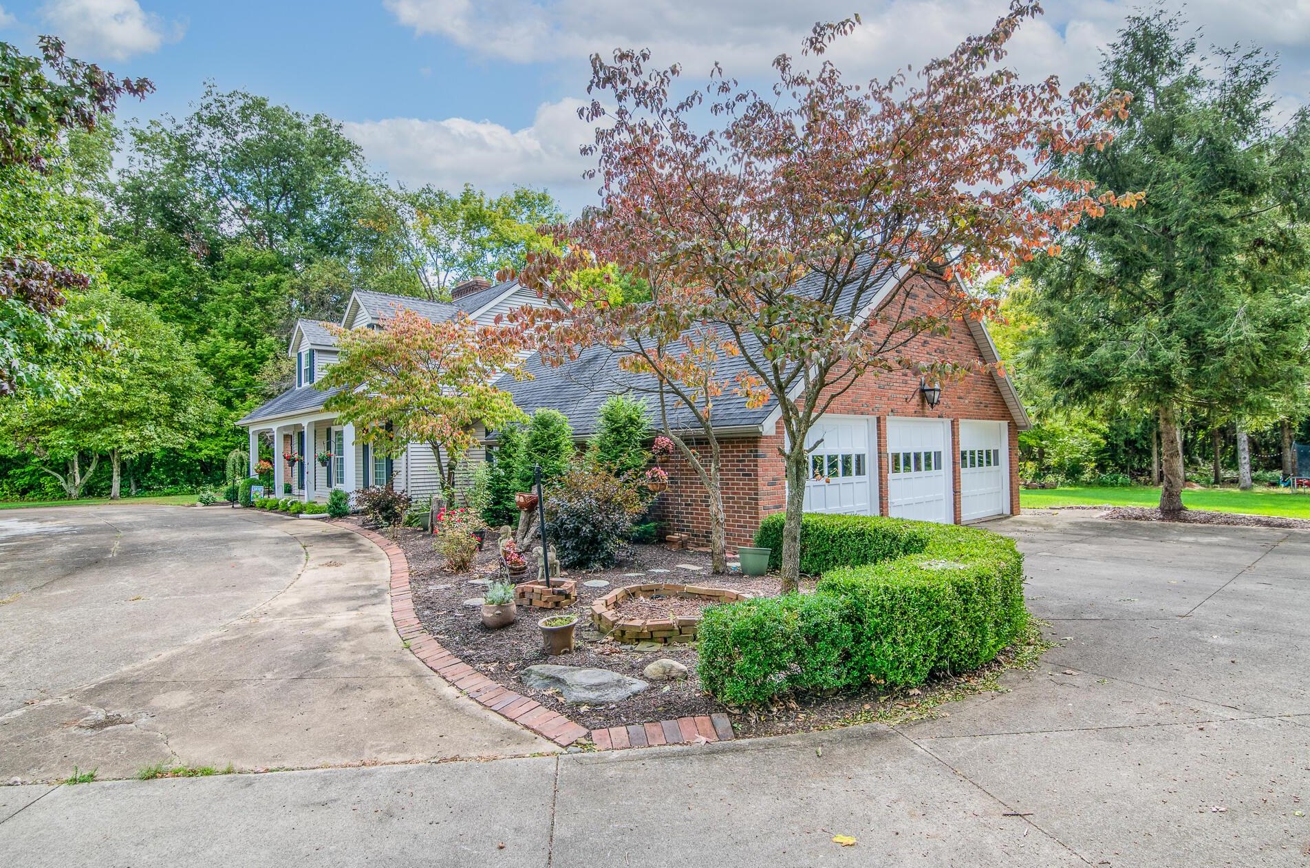 1133 Springbrook Dr, Mansfield OH 44906-3544 exterior