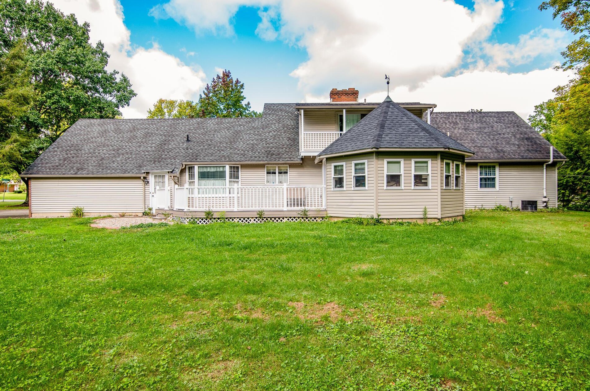 1133 Springbrook Dr, Mansfield OH 44906-3544 exterior