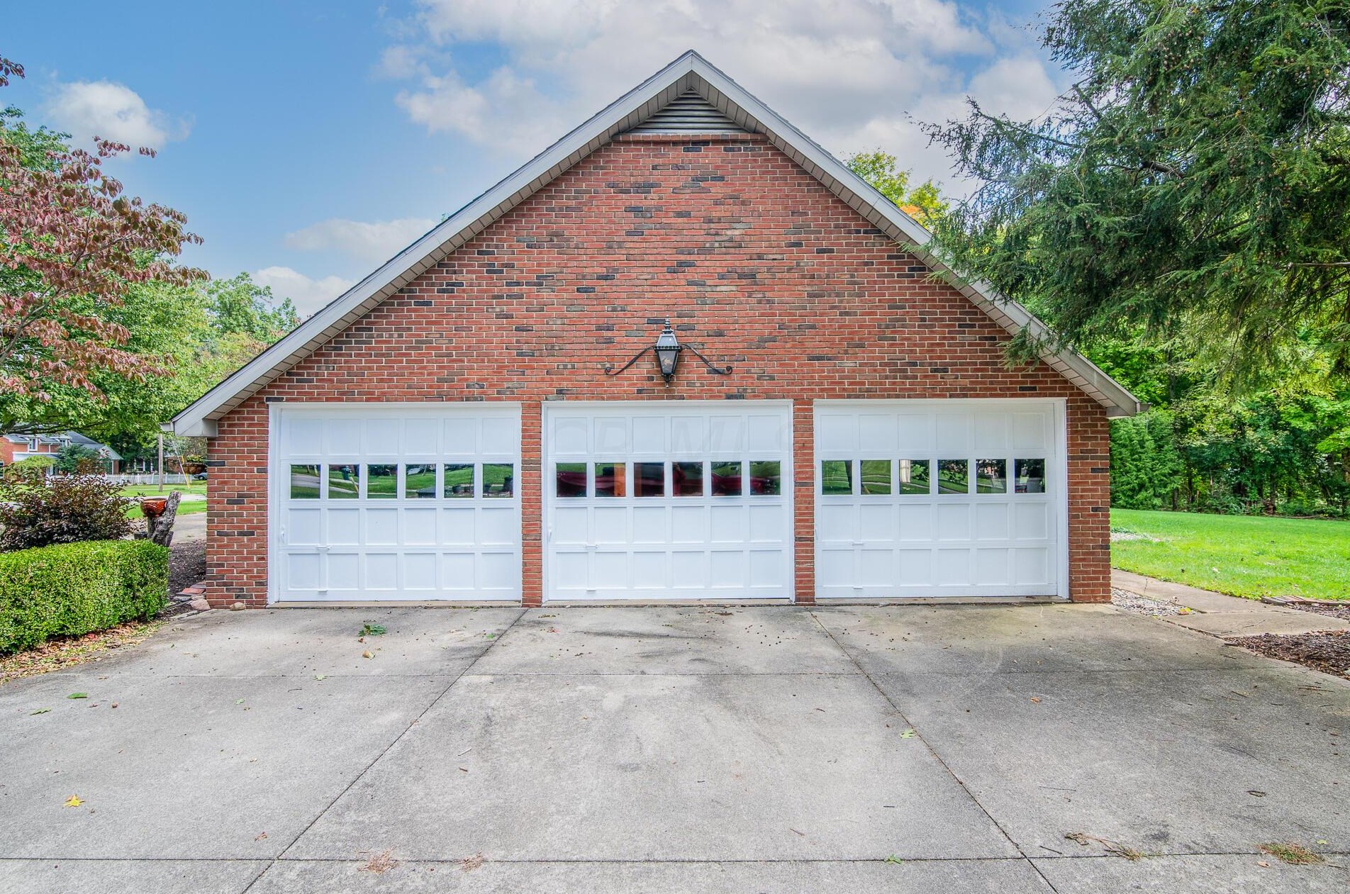 1133 Springbrook Dr, Mansfield OH 44906-3544 exterior