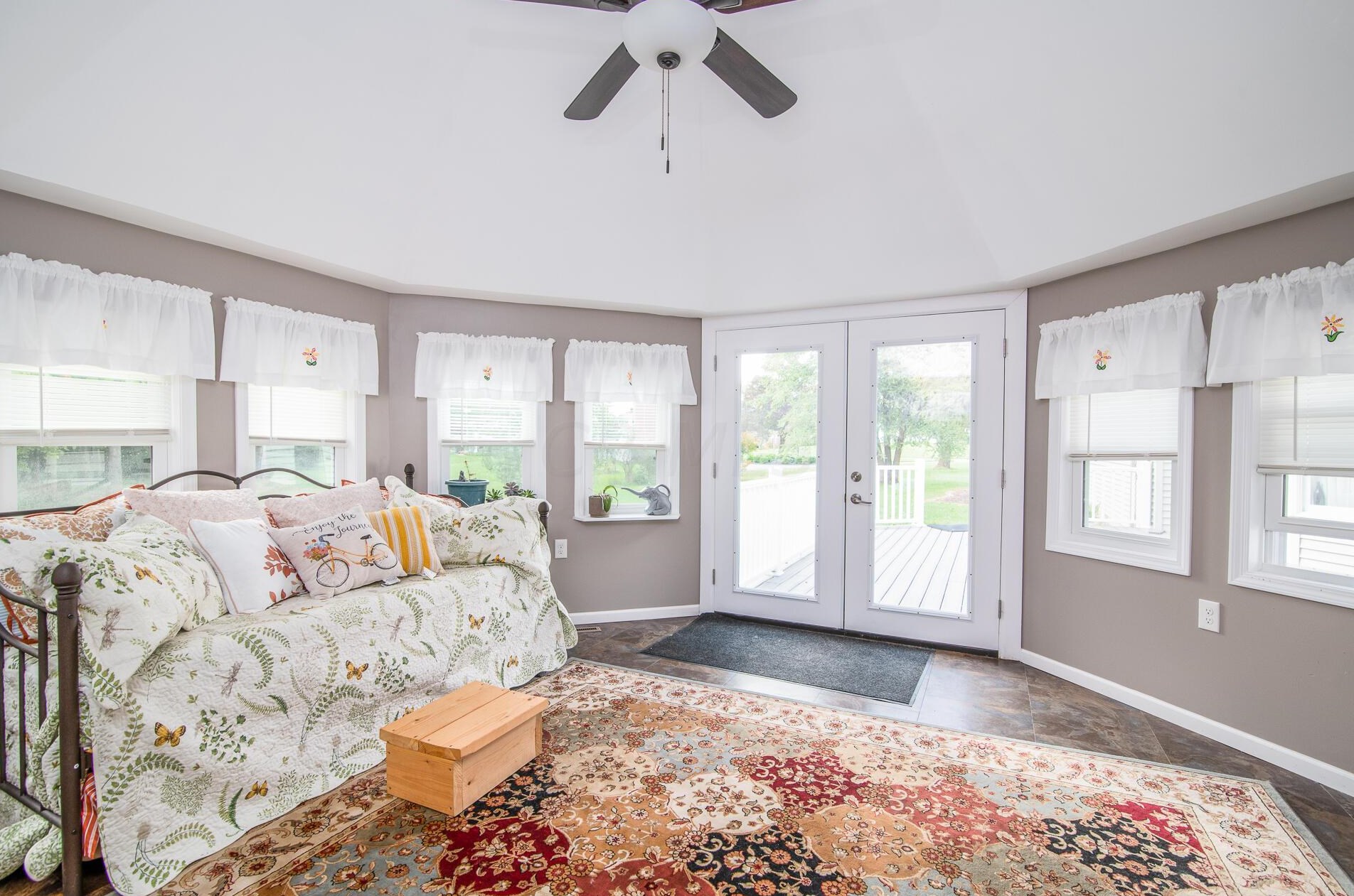 1133 Springbrook Dr, Mansfield OH 44906-3544 exterior