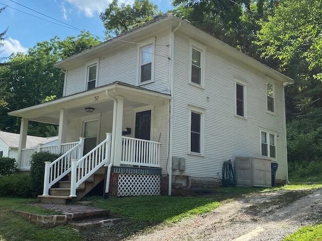 30 Spring St, Shade, OH 45701