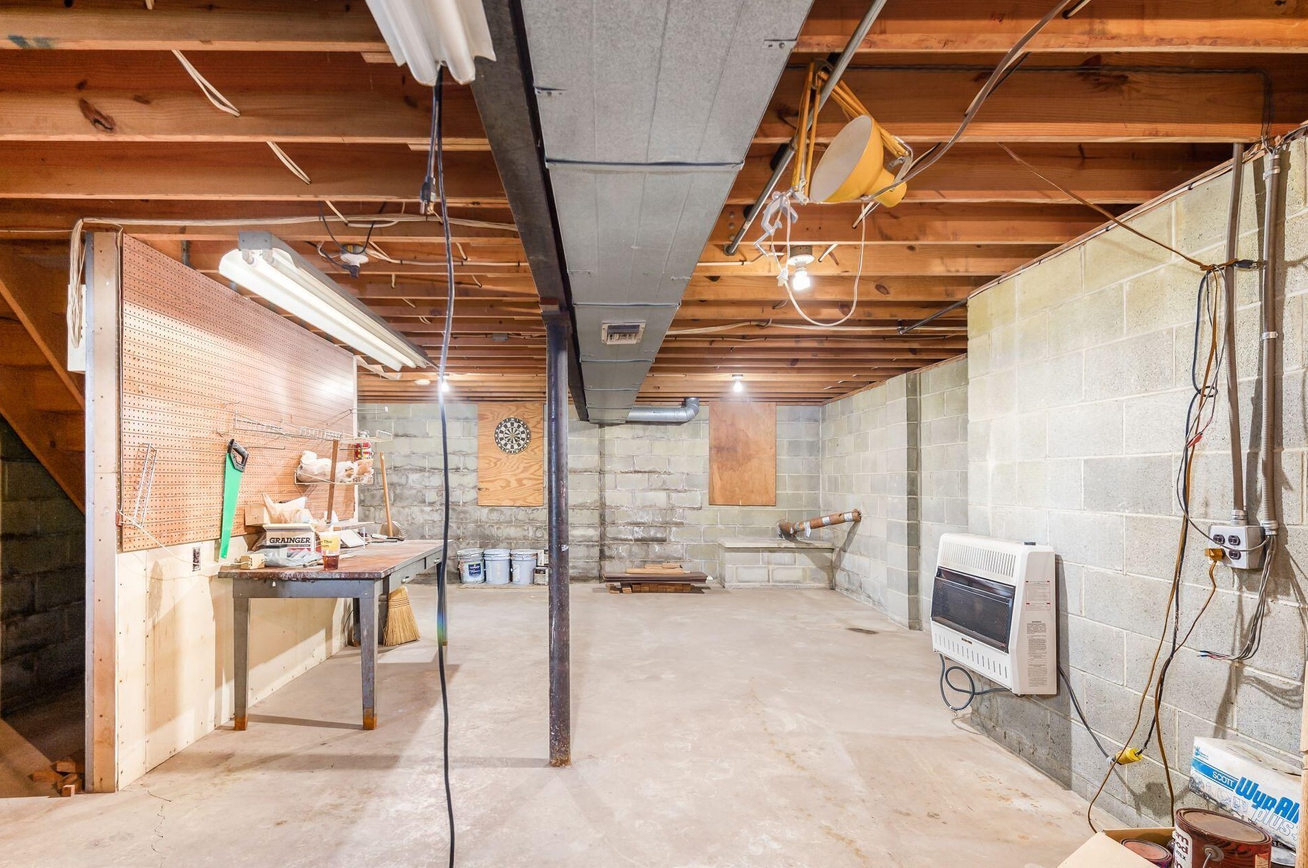 1957 Lisle Ave, Columbus OH 43207-4441 exterior