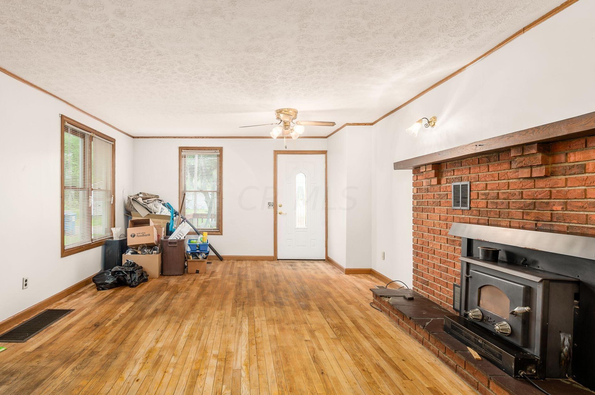 1957 Lisle Ave, Columbus, OH 43207-4826