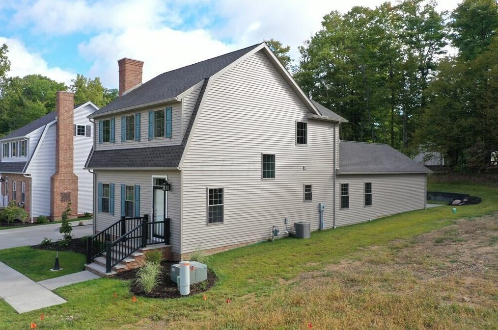 1759 Riva Ridge Dr, Mansfield, OH 44904-2127