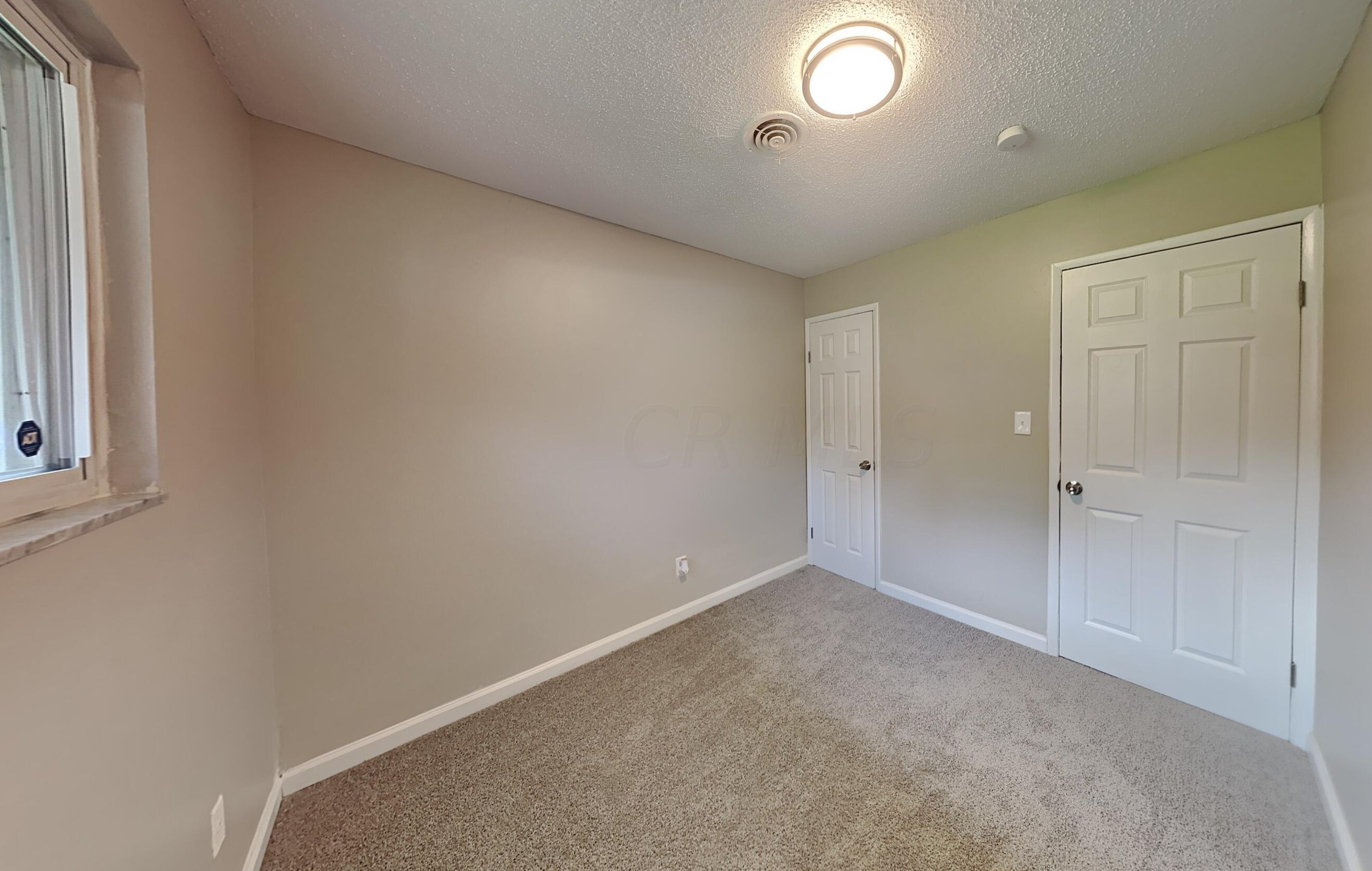 1136 Olney Dr, Columbus OH  43227-1130 exterior