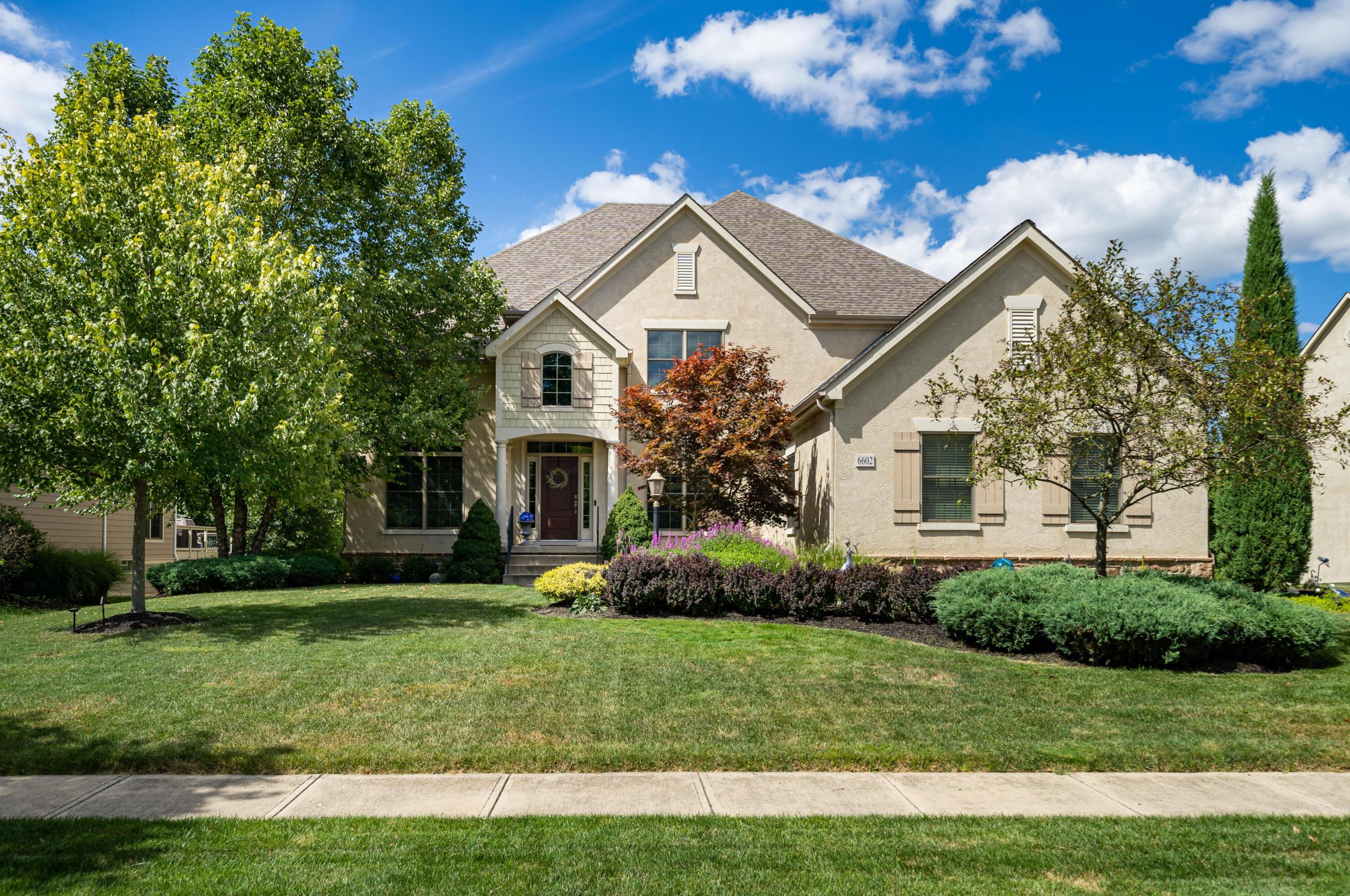 6602 Raynor Ct, Dublin, OH 43017-8073